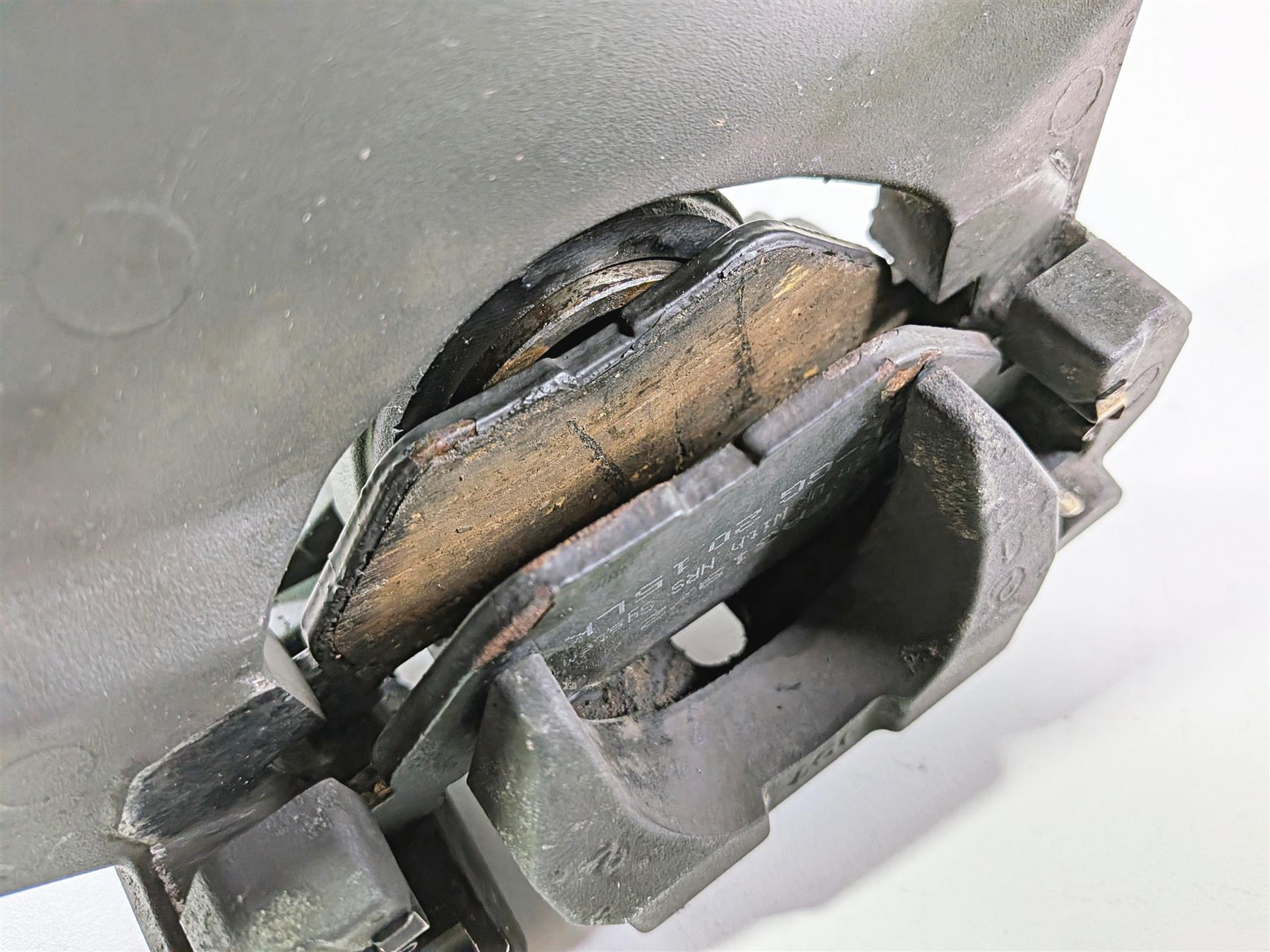 2012 Yamaha XV1900 Raider S Rear Caliper & Bracket 5C7-2580W-20-00 {{ shop.shopifyCountryName }} - Mototech271