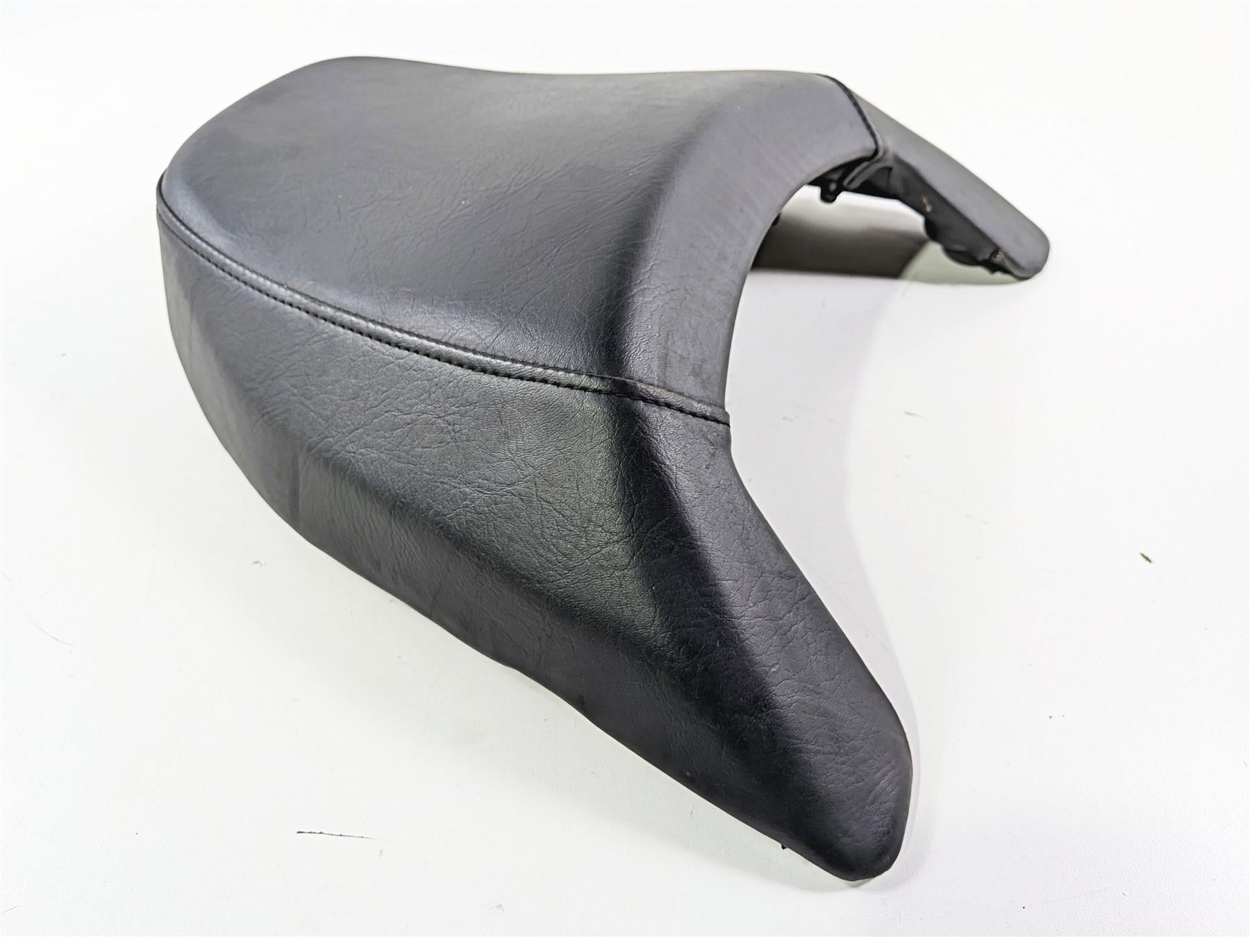 2014 Suzuki M109R VZR1800 Boulevard Rear Passenger Seat Saddle 45300-48G00-48H {{ shop.shopifyCountryName }} - Mototech271