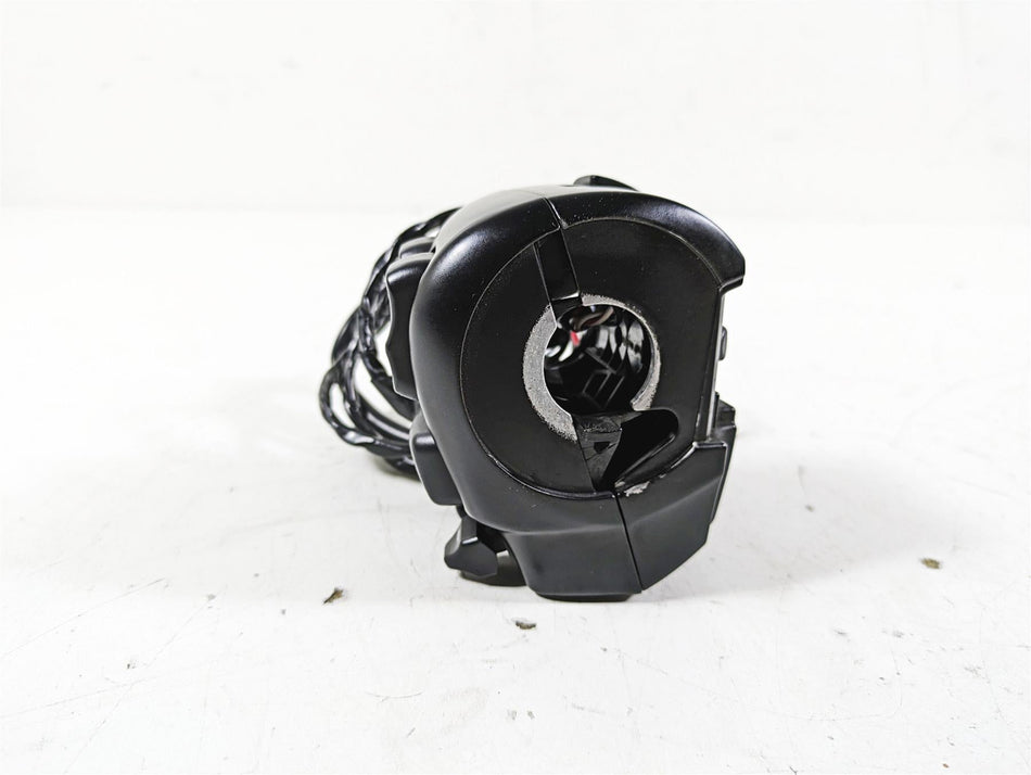 2015 Harley Touring FLHXS Street Glide Left Hand Cruise Control Switch 71500128B {{ shop.shopifyCountryName }} - Mototech271