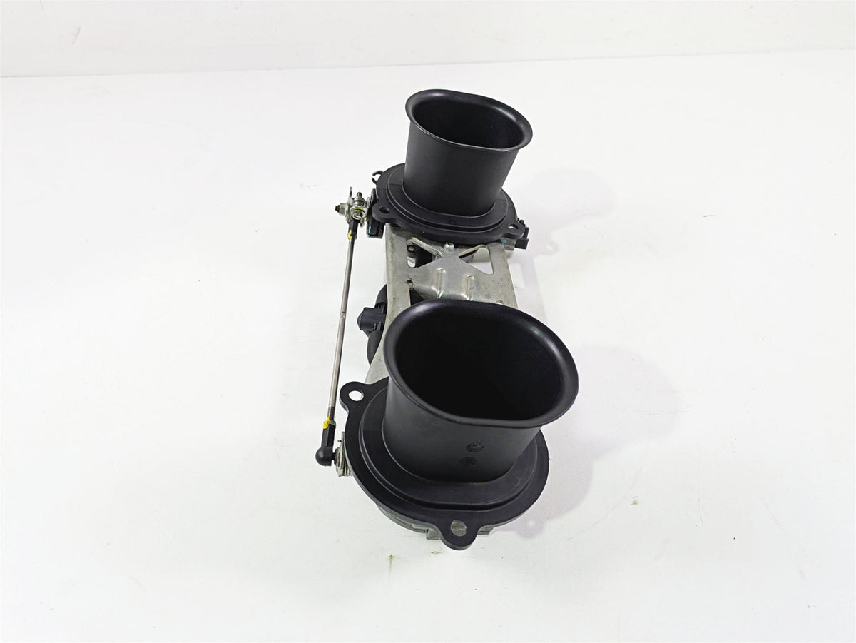 2010 Ducati Streetfighter 1098 S Throttle Body Bodies READ 28240791B {{ shop.shopifyCountryName }} - Mototech271