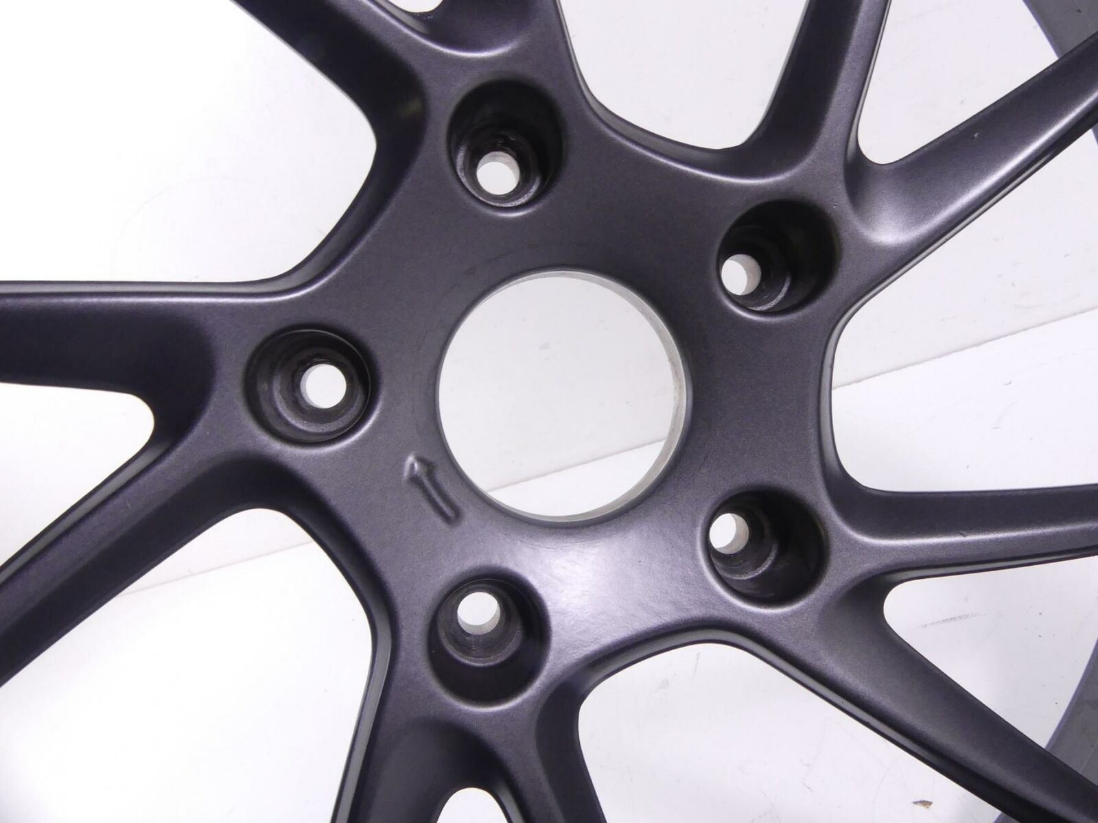 2016 BMW R1200R K53 Straight Rear Wheel Rim 17x5.5 36318556340 {{ shop.shopifyCountryName }} - Mototech271