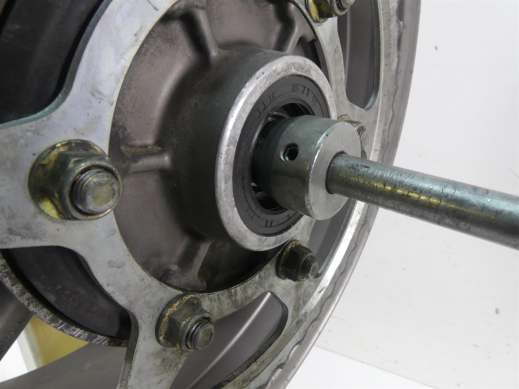 2006 Triumph Daytona 675 Straight Rear 17x5.5 Wheel Rim T2010842 {{ shop.shopifyCountryName }} - Mototech271