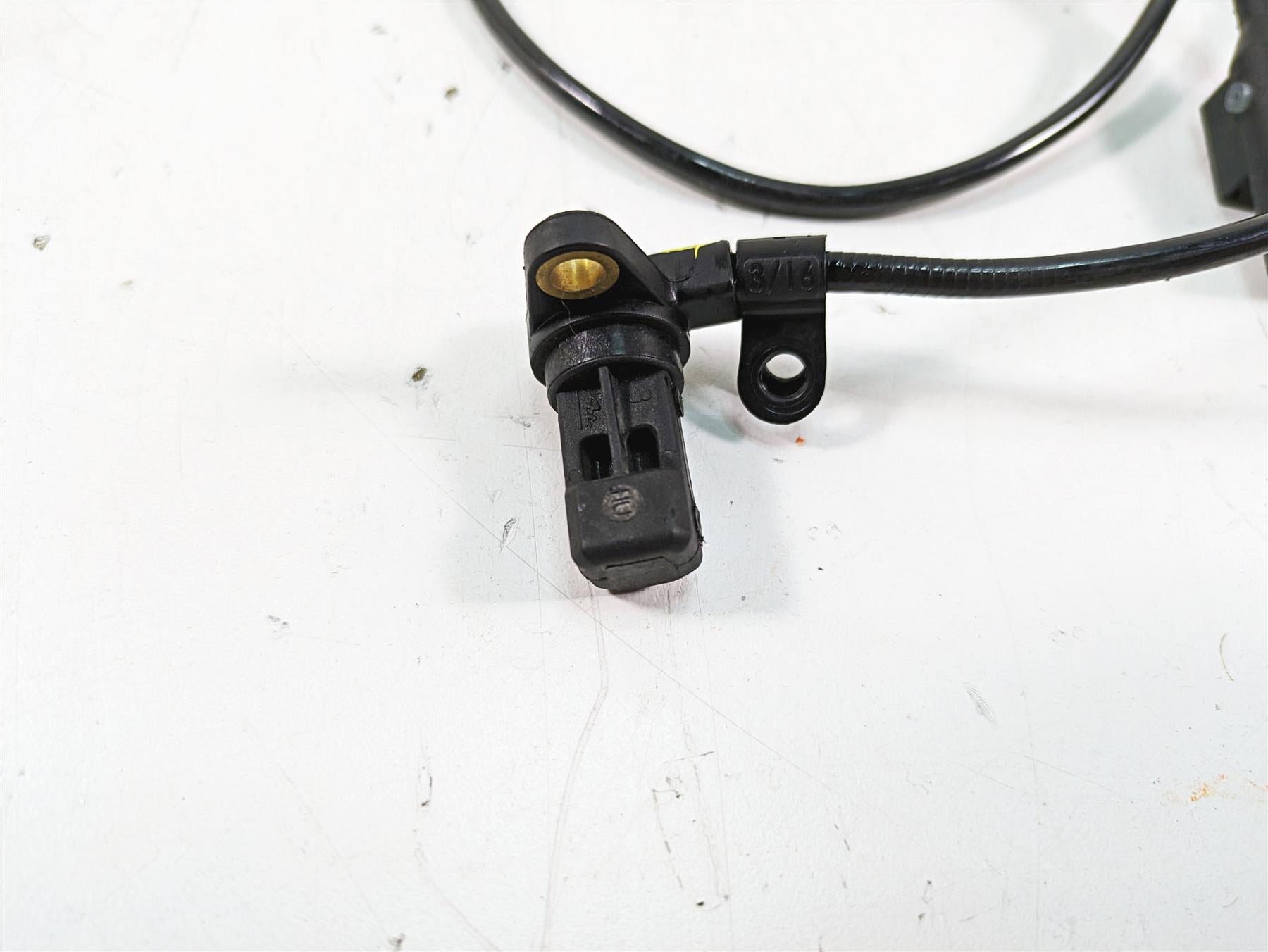 2020 Aprilia Tuono V4 Factory Front Abs Brake Wheel Speed Sensor 859792 {{ shop.shopifyCountryName }} - Mototech271
