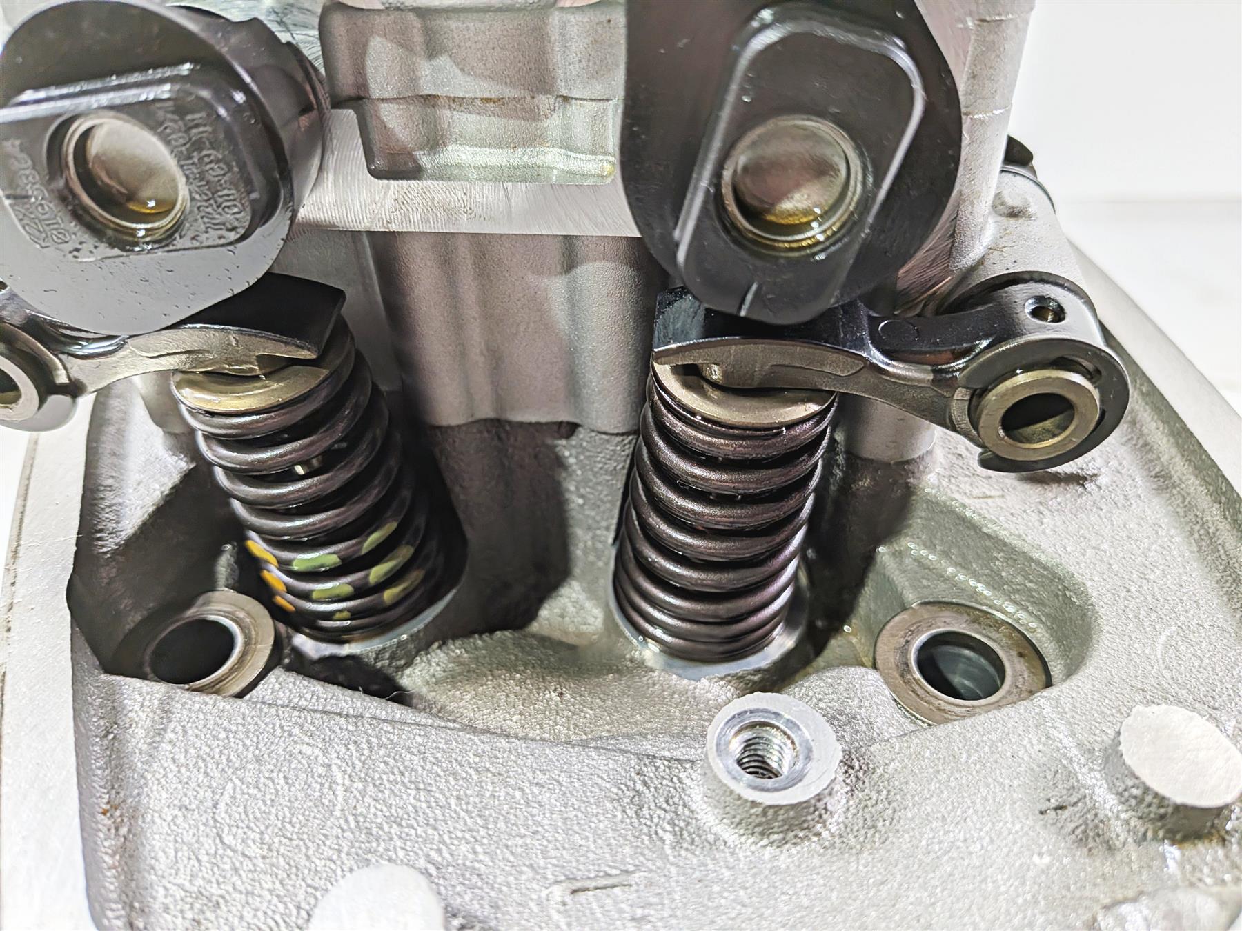 2012 BMW R1200R K27 Left Cylinderhead Cylinder Head 7723603 11127724475 {{ shop.shopifyCountryName }} - Mototech271