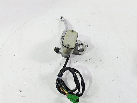 2004 Yamaha XVZ1300 Royal Star Front Brake Master Cylinder 4XY-W2587-01-00 {{ shop.shopifyCountryName }} - Mototech271
