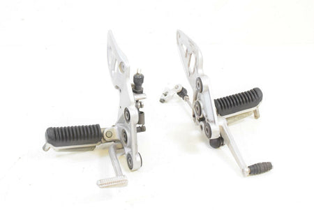 2005 Suzuki GSX1300 R Hayabusa Front Rider Driver Foot Peg Footpeg Set 43510-24F {{ shop.shopifyCountryName }} - Mototech271
