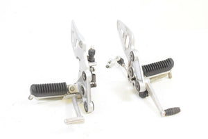 2005 Suzuki GSX1300 R Hayabusa Front Rider Driver Foot Peg Footpeg Set 43510-24F | Mototech271