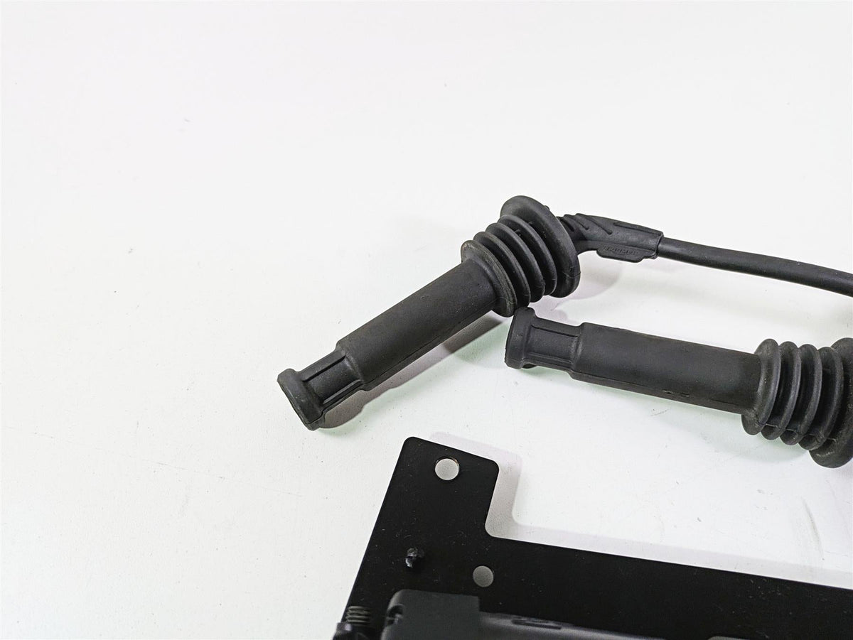 2006 Triumph Rocket 3 Ignition Coil Wiring Plug Set - Tested T1290101 {{ shop.shopifyCountryName }} - Mototech271