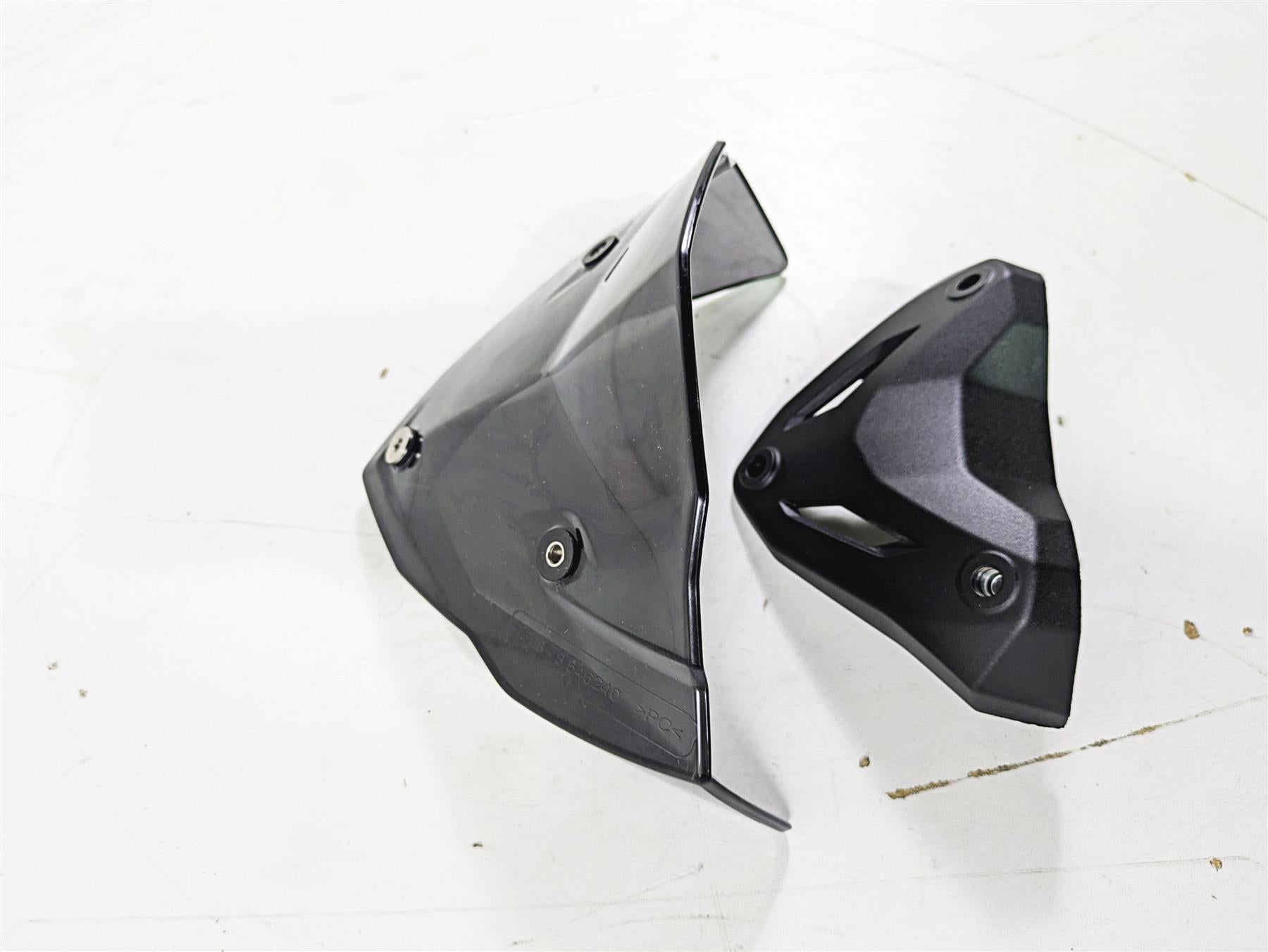 2016 BMW F800R K73 Front Headlight Blinker Cover Fairing -Rash 46638546348 {{ shop.shopifyCountryName }} - Mototech271