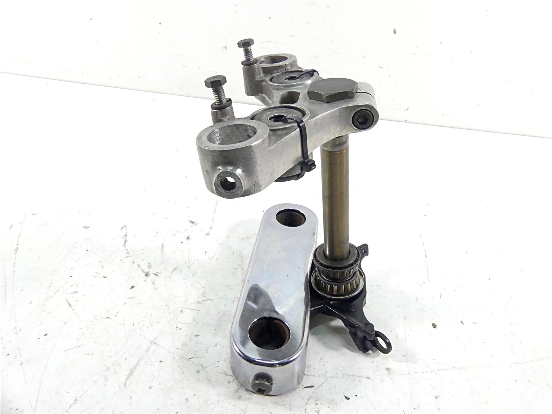 1979 Harley Sportster XLS1000 Roadster Upper & Lower Triple Tree 35mm 45703-78 {{ shop.shopifyCountryName }} - Mototech271