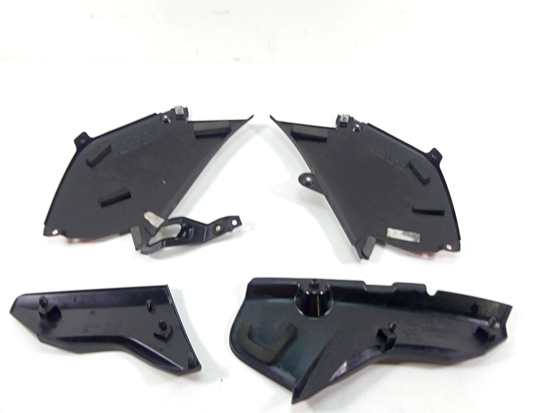 2009 BMW R1200GS K255 Adv Between Leg Side Metal Cover Set 46637698234 {{ shop.shopifyCountryName }} - Mototech271