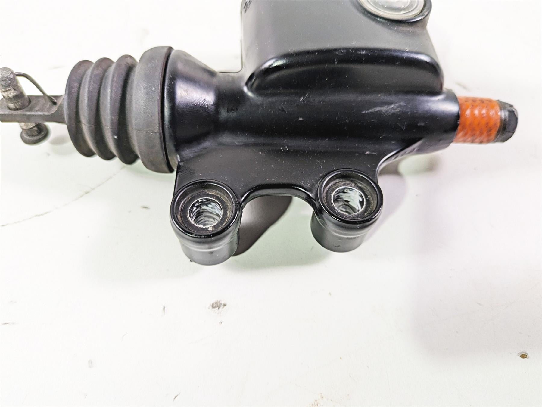 2008 Harley Touring FLHTP Electra Glide Rear Brake Master Cylinder 41700028A {{ shop.shopifyCountryName }} - Mototech271