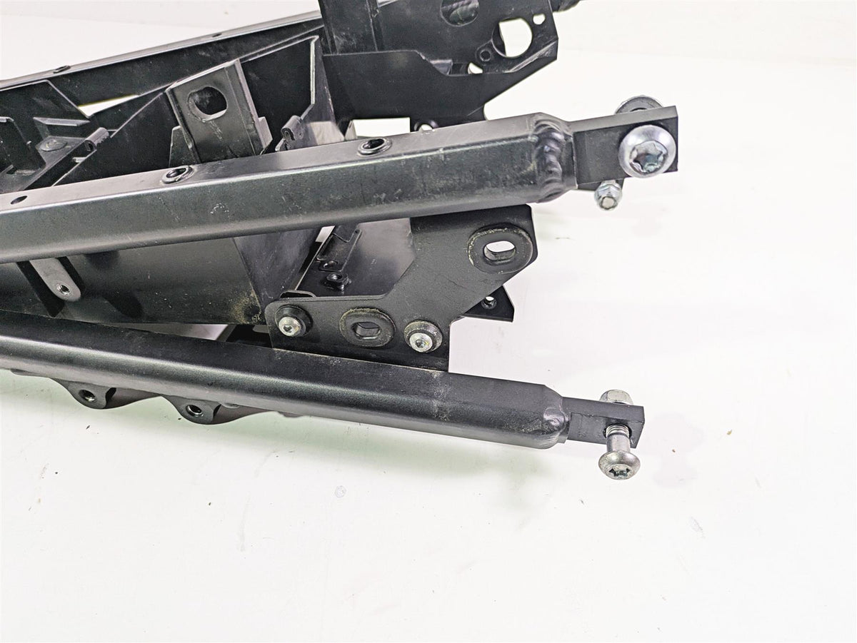 2009 Yamaha FZ1 FZS10 Fazer Straight Subframe & Inner Fender 2D1-21190-01-P0 {{ shop.shopifyCountryName }} - Mototech271