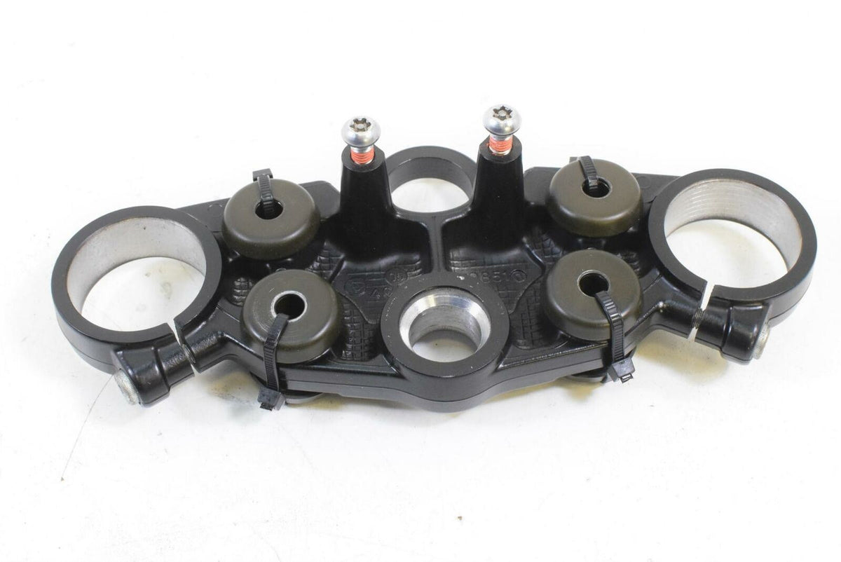 2005 Suzuki GSX1300 R Hayabusa Upper Triple Tree Steering Clamp 51311-24F00 {{ shop.shopifyCountryName }} - Mototech271