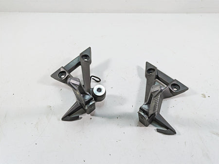 2016 Kawasaki Ninja EX300 Rear Passenger Footpeg Foot Pegs 35063-1271 35063-1272 {{ shop.shopifyCountryName }} - Mototech271