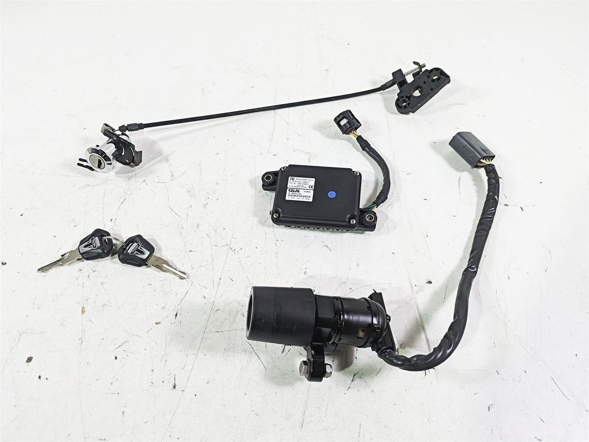 2020 Triumph Street Scrambler 900 Ignition Switch Key Lock Immobilizer T2509523 {{ shop.shopifyCountryName }} - Mototech271