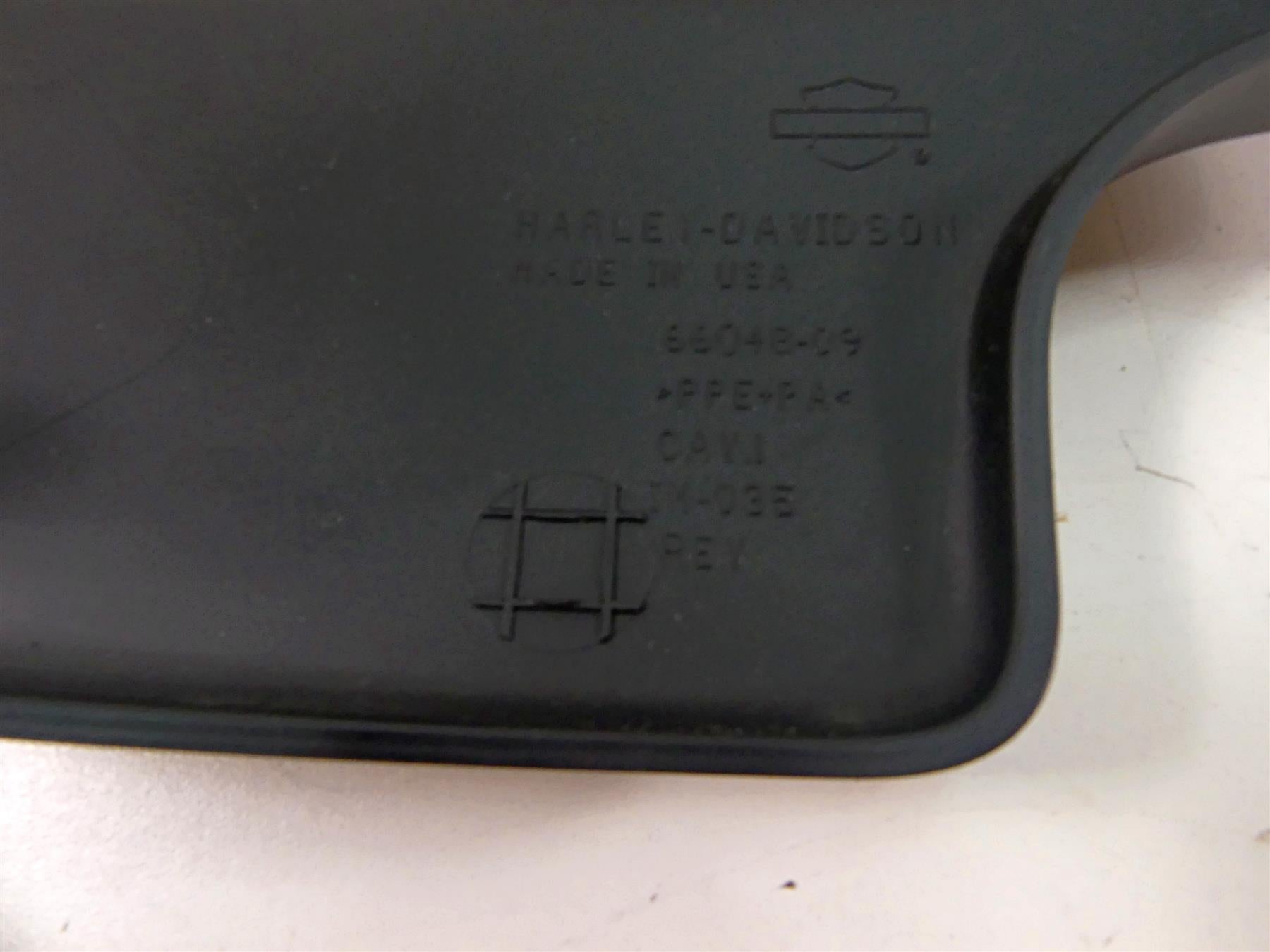 2011 Harley Touring FLTRX Road Glide Side Cover Fairing Set 66048-09A 66250-09 {{ shop.shopifyCountryName }} - Mototech271