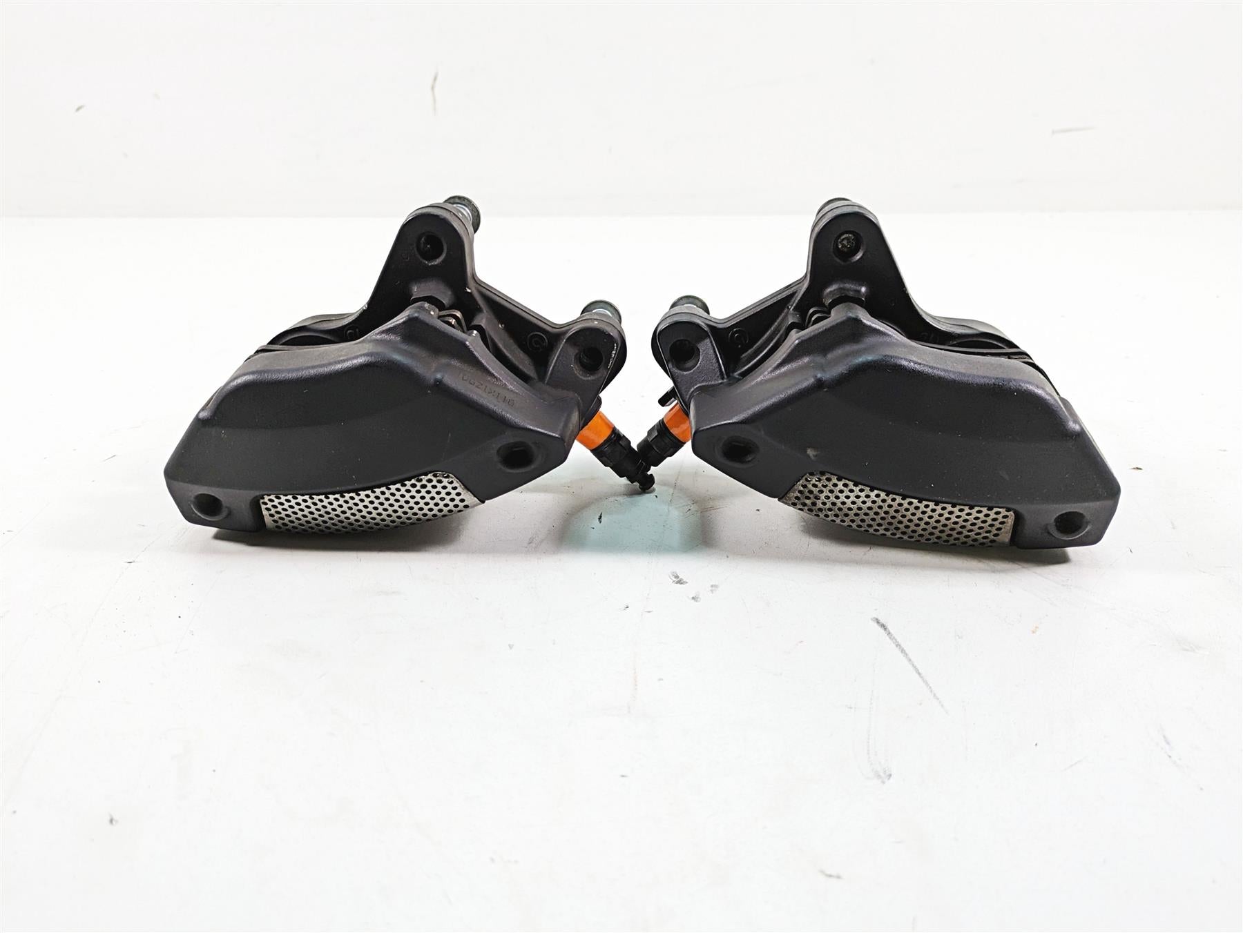 2011 Harley Touring FLTRU Road Glide Front Brake Caliper Set 43027-08 44023-08 {{ shop.shopifyCountryName }} - Mototech271