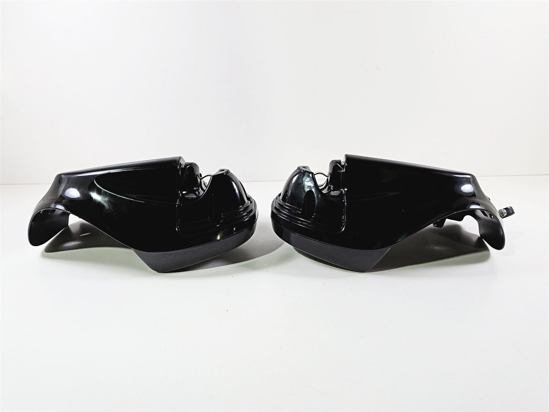 2017 Harley Touring FLHXS Street Glide Left Right Leg Fairing Set Speaker Holes {{ shop.shopifyCountryName }} - Mototech271