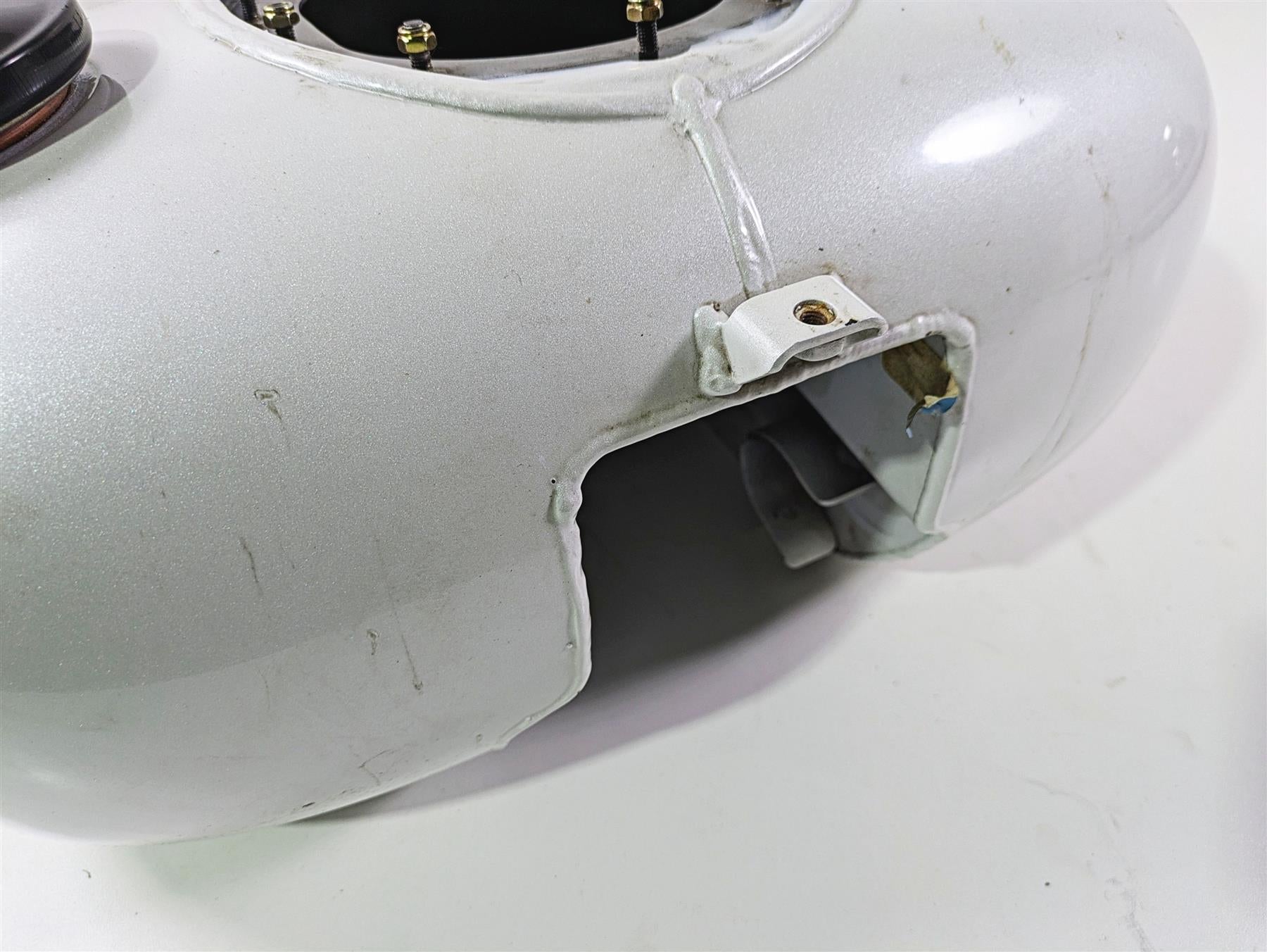 2016 Indian Chief Classic Fuel Gas Petrol Tank - Dent 1021996 1021997 {{ shop.shopifyCountryName }} - Mototech271