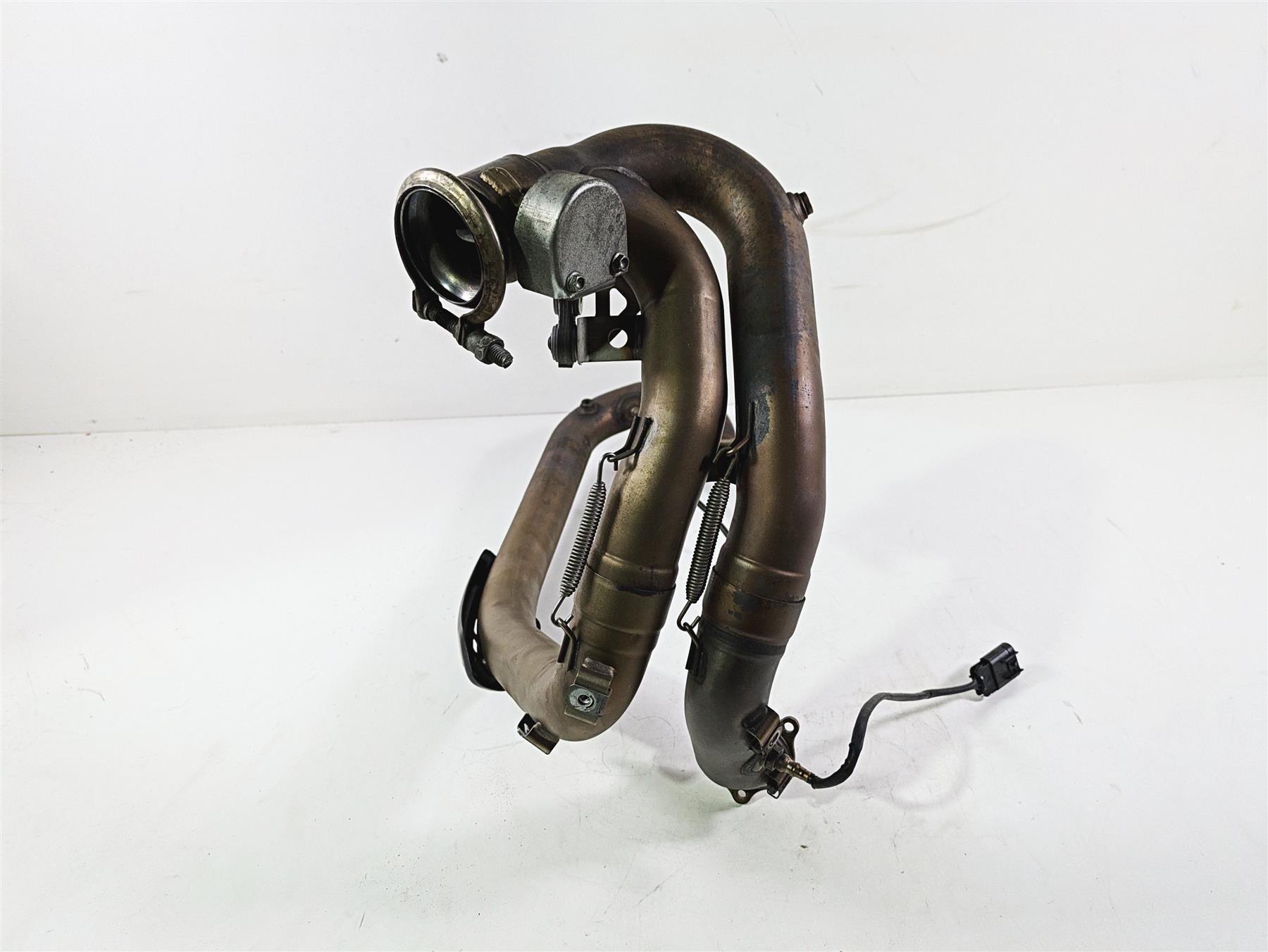 2013 Ducati Hyperstrada 821 Exhaust Header & Servo Motor Set -Dents 57013291B {{ shop.shopifyCountryName }} - Mototech271