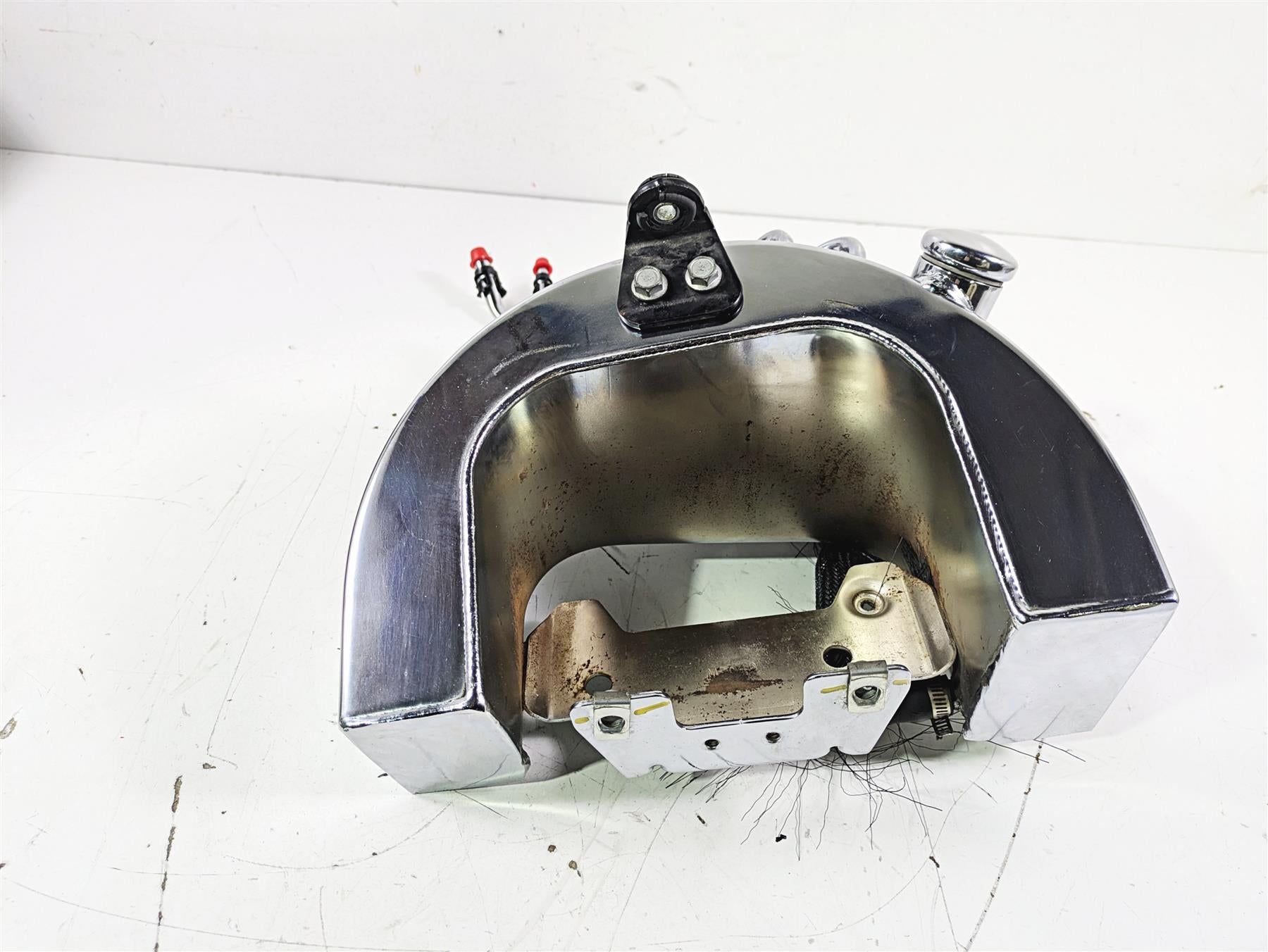 2016 Harley FLSTC Softail Heritage Chrome Oil Tank & Hoses 62498-01A {{ shop.shopifyCountryName }} - Mototech271