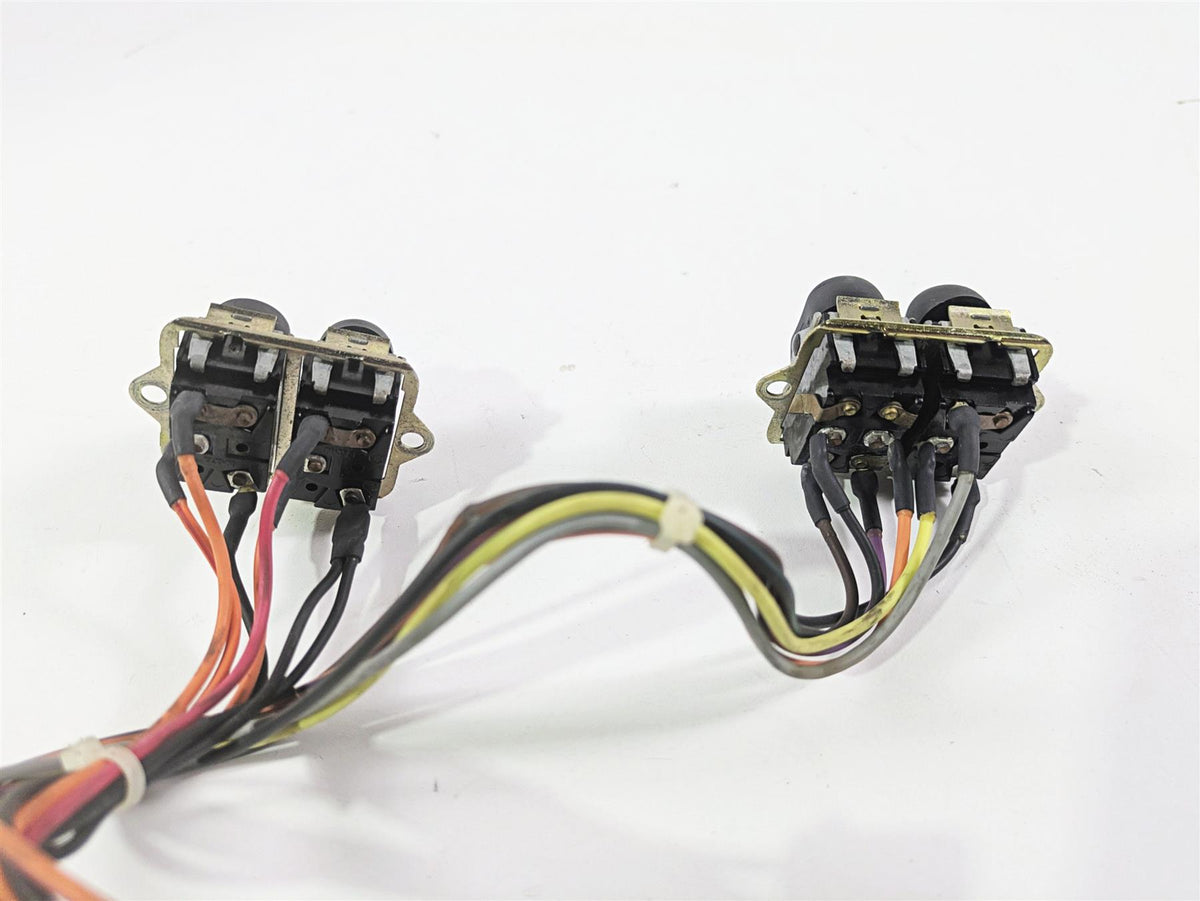 1999 Harley Touring FLHTCUI E-Glide Auxiliary Switch SPKR CRUISE Set 70271-98 {{ shop.shopifyCountryName }} - Mototech271