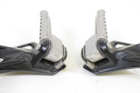 2007 Kawasaki ZX6R ZX636 ZX6 Ninja Rear Passenger Footpeg Set 35063-0145-W9 {{ shop.shopifyCountryName }} - Mototech271