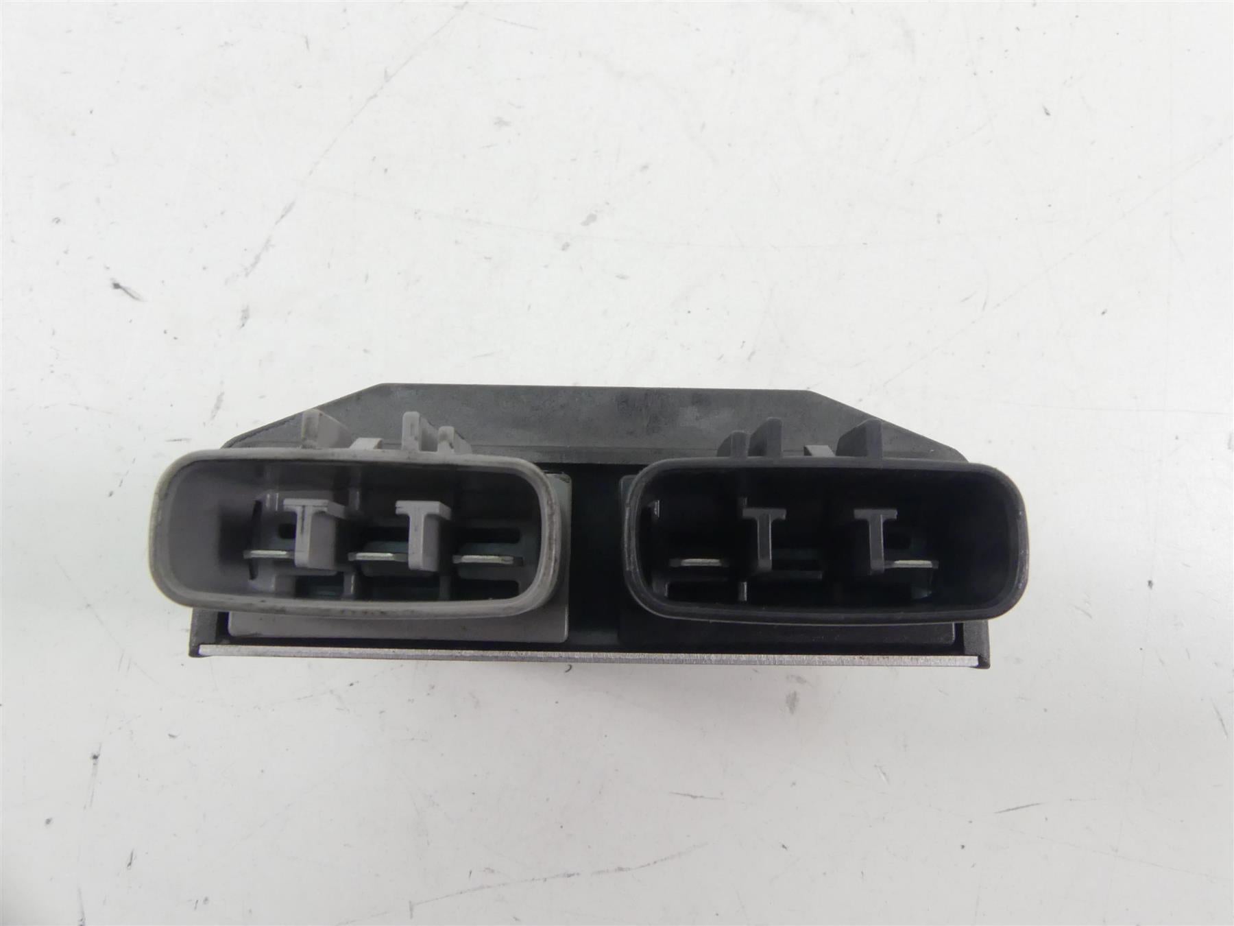 2008 Yamaha FZ1 Fazer Rectifier Voltage Regulator 1D7-81960-00-00 FH012AA {{ shop.shopifyCountryName }} - Mototech271