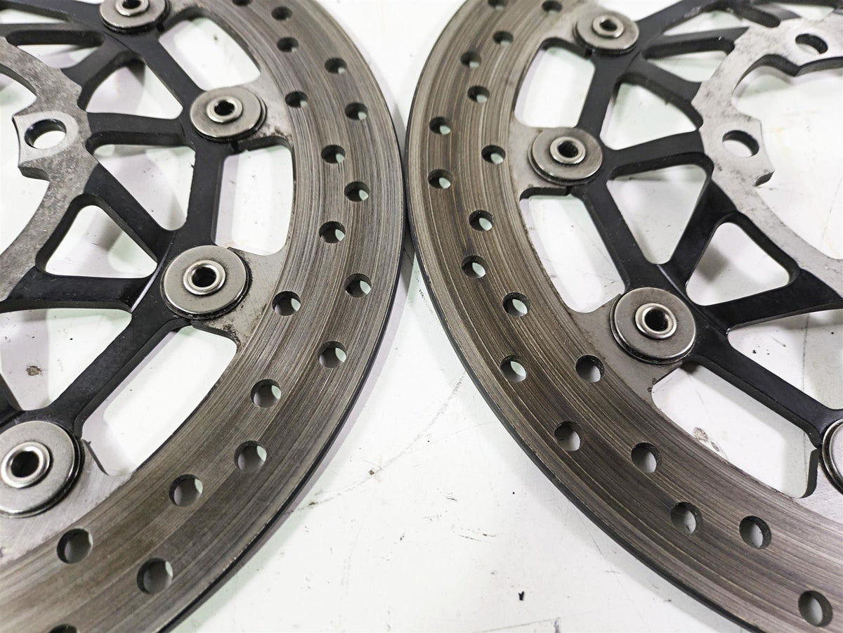 2012 Triumph Daytona 675 Sunstar Front Brake Disc Rotor Set T2021045 {{ shop.shopifyCountryName }} - Mototech271