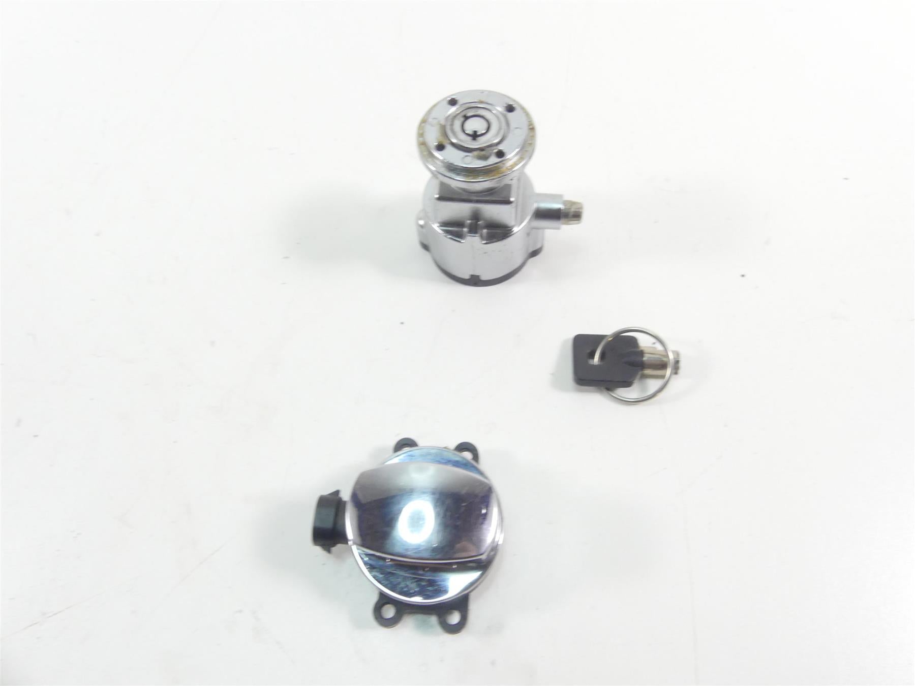 2014 Harley FXDF Dyna Fat Bob Ignition Switch Steering Lock Key Set 71430-12 {{ shop.shopifyCountryName }} - Mototech271