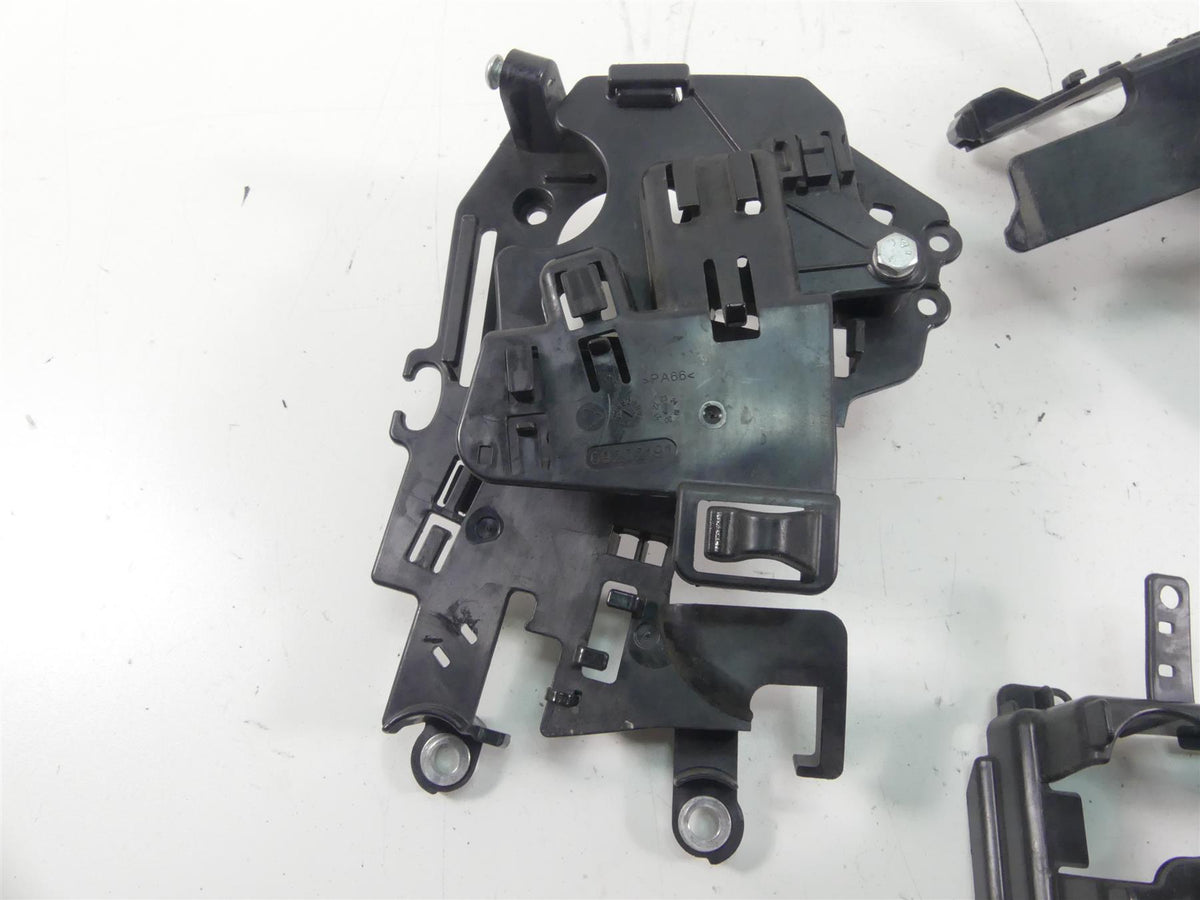 2021 Harley Softail FLSB Sport Glide Electrical Battery Holder Set 69201632 {{ shop.shopifyCountryName }} - Mototech271