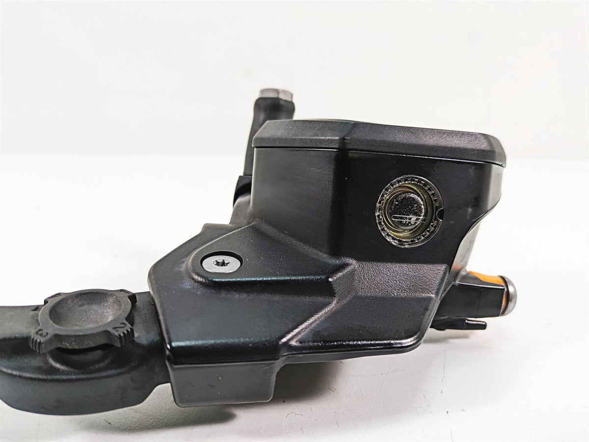 2016 BMW R1200R K53 Front Brake Master Cylinder + Lever 32728559604 {{ shop.shopifyCountryName }} - Mototech271