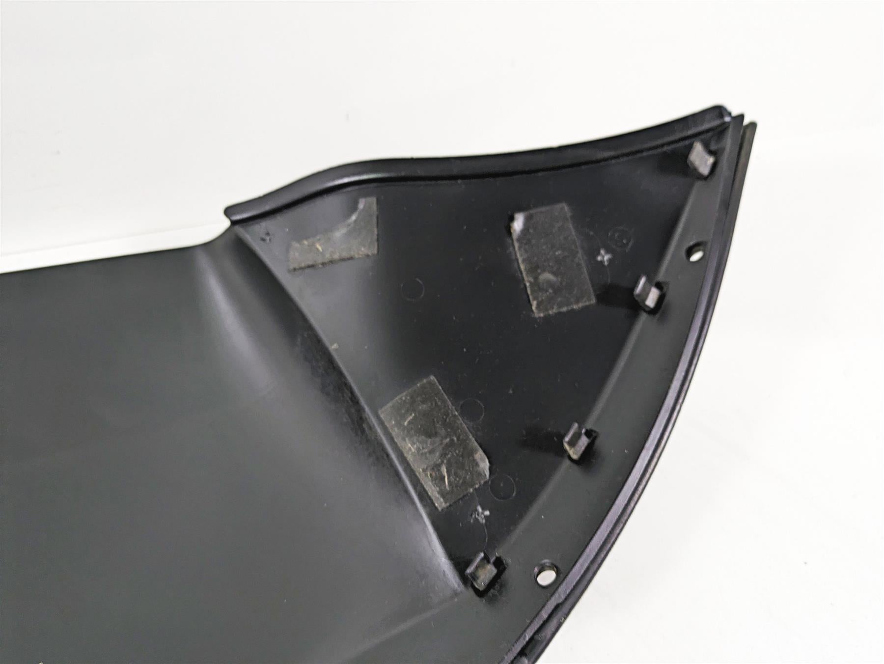 2017 Harley Touring FLTRXS Road Glide Windshield & Trim Air Duct -Read 29200042 {{ shop.shopifyCountryName }} - Mototech271