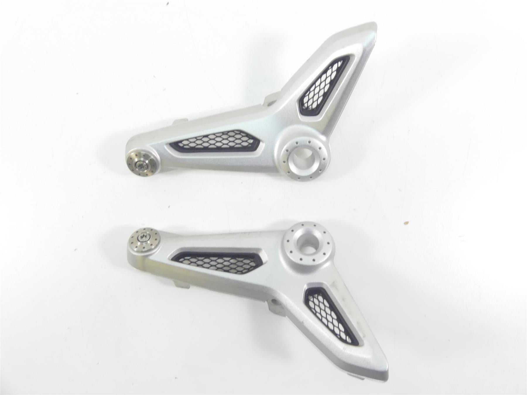 2016 BMW R nineT R9T K21 Front Rider Seat Support Brackets Set 46638531189 {{ shop.shopifyCountryName }} - Mototech271