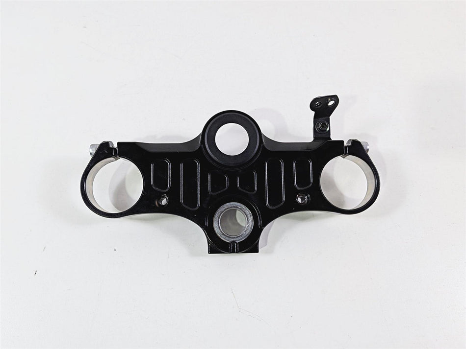 2025 Yamaha YZF R7 Black Upper Triple Tree Steering Clamp BEB-23435-01-00 {{ shop.shopifyCountryName }} - Mototech271