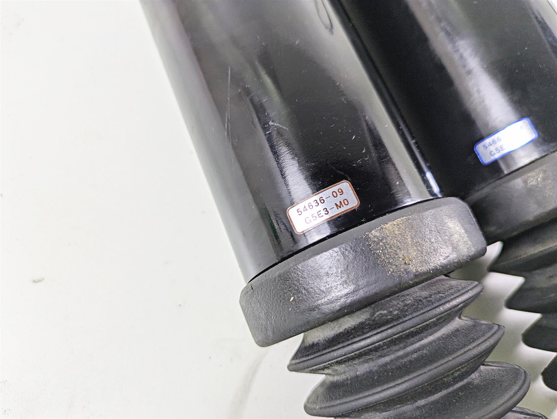2016 Harley Touring FLHR Road King Straight Rear Shock Damper Set 54662-09 {{ shop.shopifyCountryName }} - Mototech271