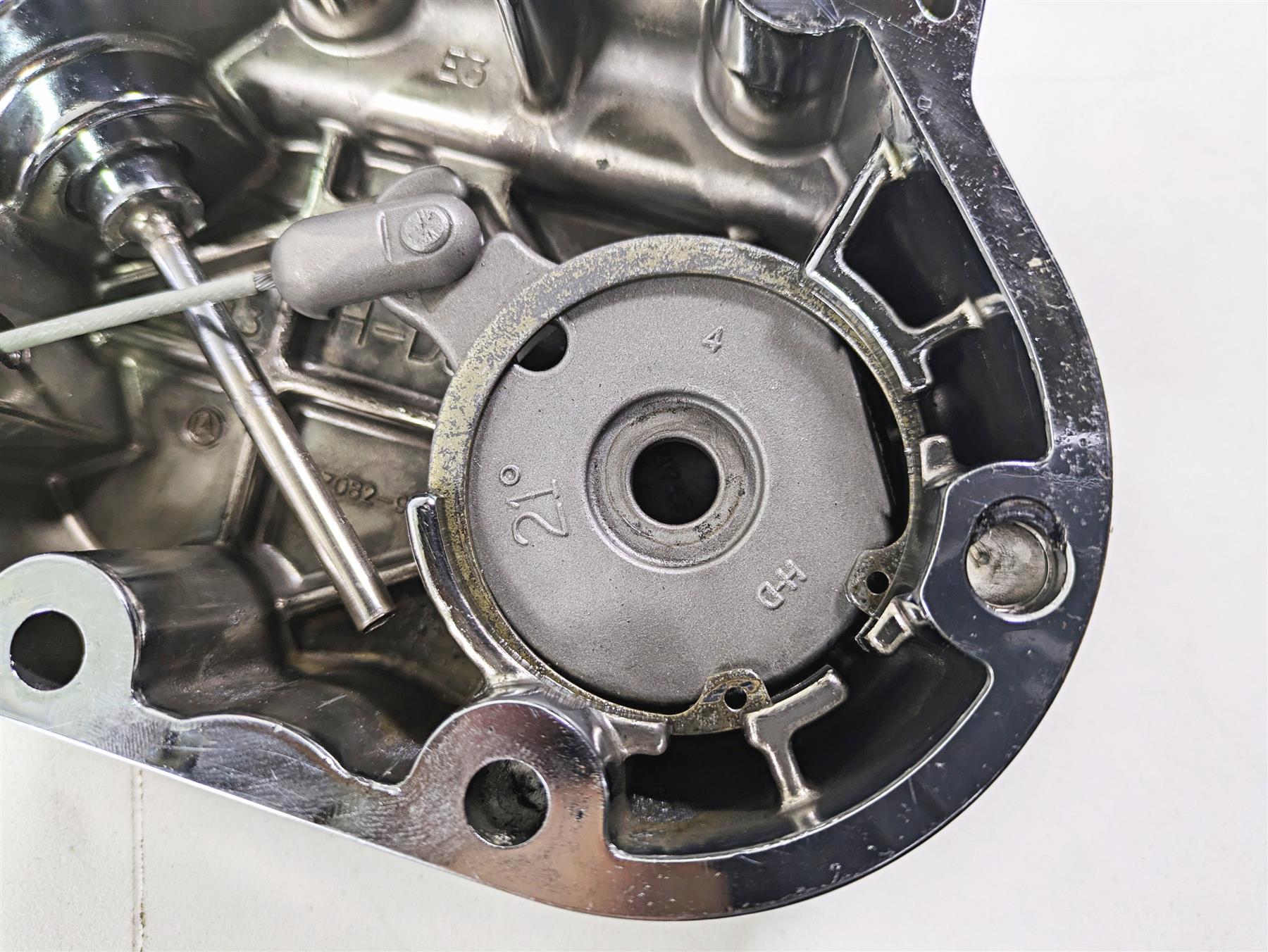 2005 Harley Touring FLHRI Road King Clutch Chrome Cover & Mechanism 37105-99 {{ shop.shopifyCountryName }} - Mototech271