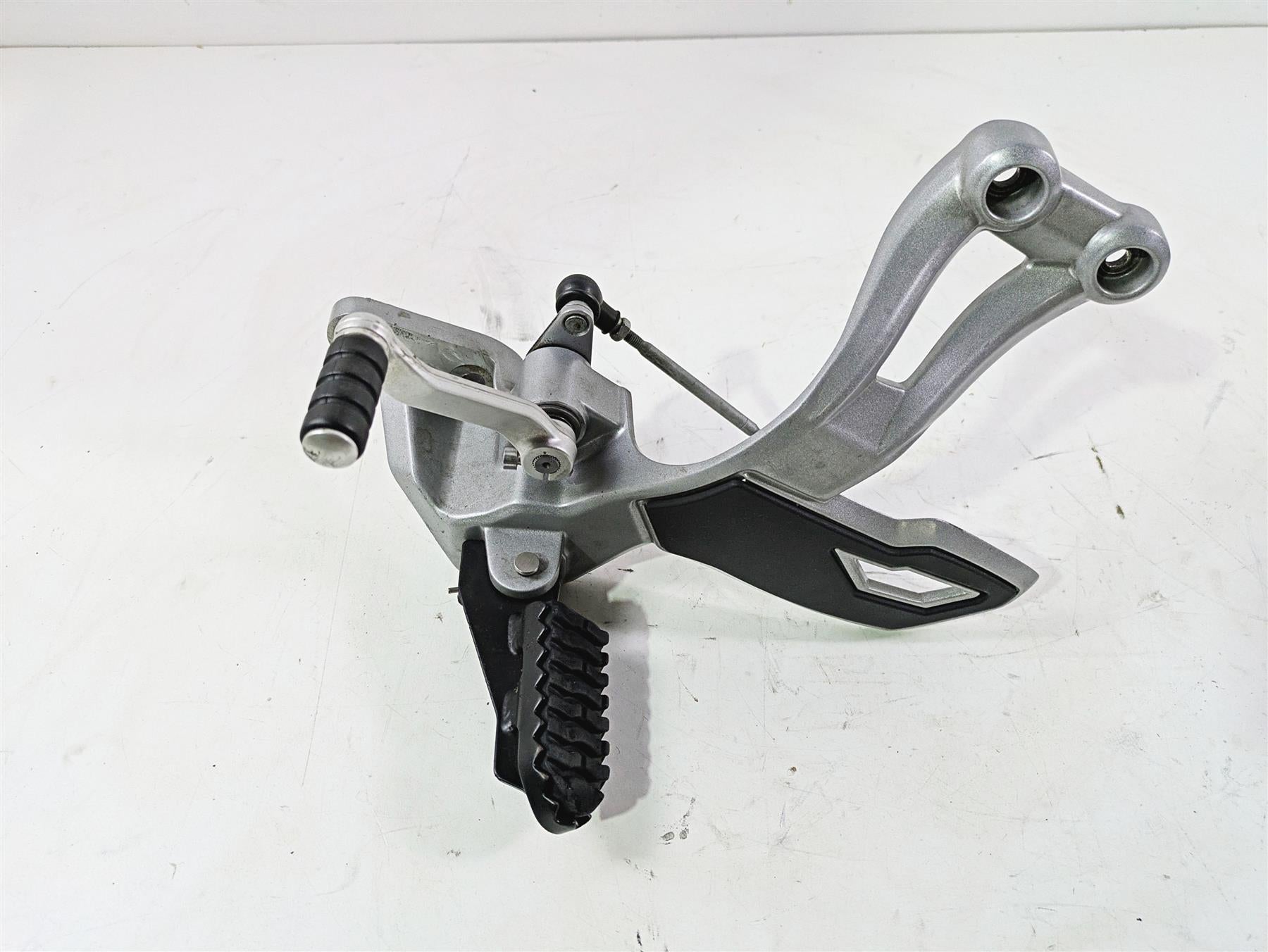 2013 Triumph Tiger 1215 Explorer Left Front Footpeg & Shift Lever T2081079 {{ shop.shopifyCountryName }} - Mototech271