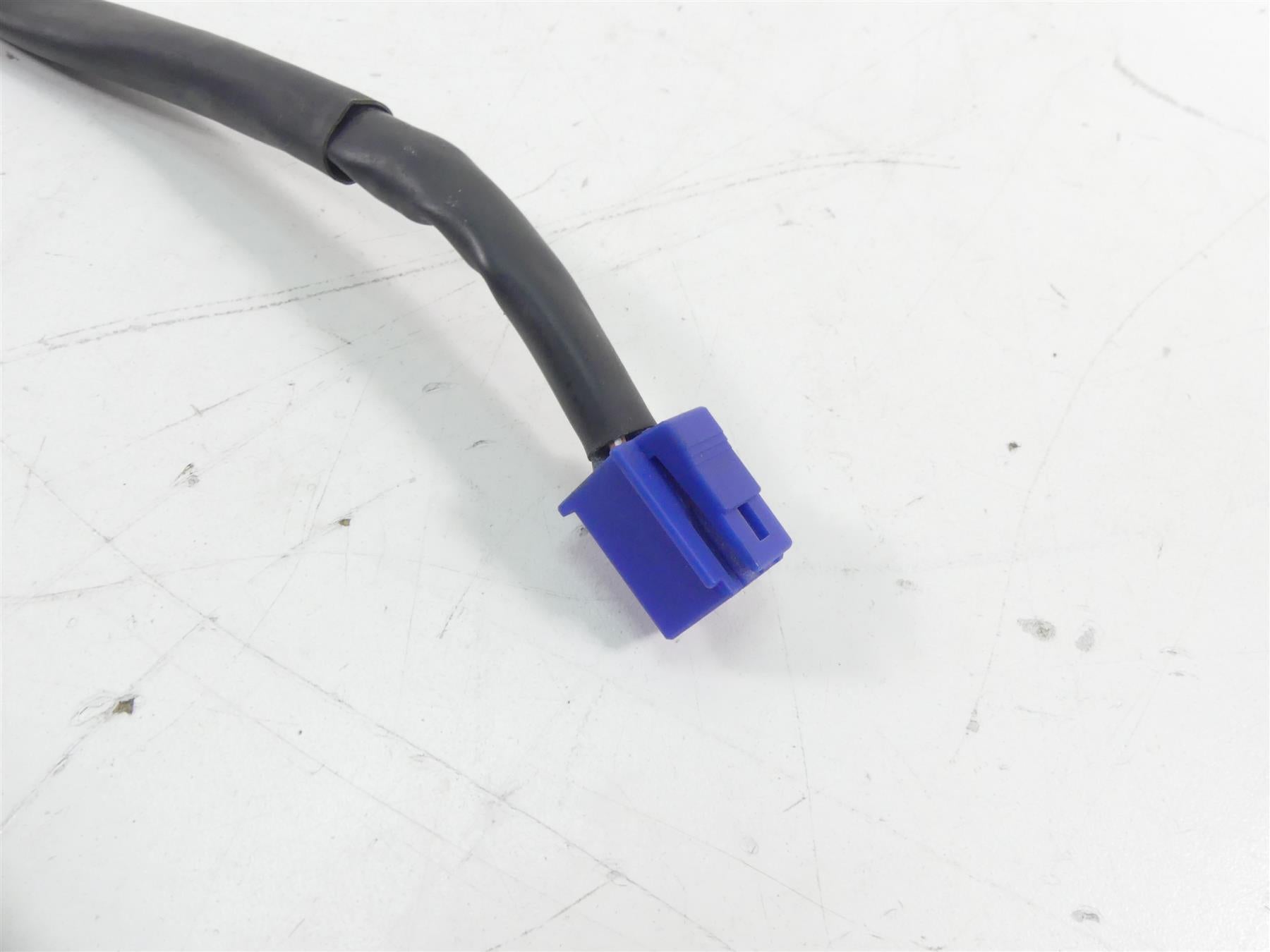 2007 Yamaha FZ1 Fazer Right Hand Kill Start Control Switch 2D1-83975-00-00 {{ shop.shopifyCountryName }} - Mototech271
