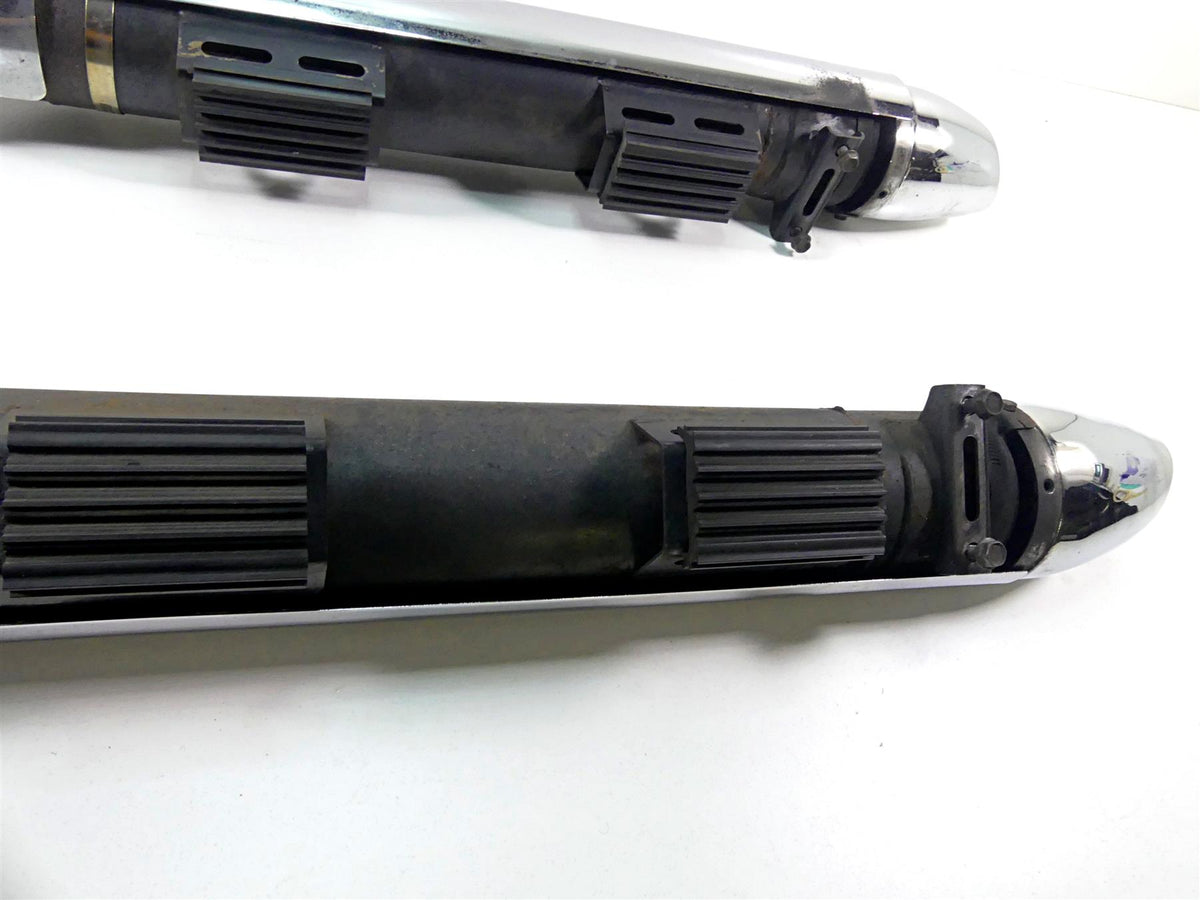 2011 Victory Cross Country Exhaust Muffler Silencer Pipe READ 1261978 1261975 {{ shop.shopifyCountryName }} - Mototech271