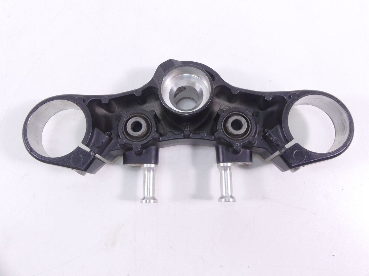 2019 Yamaha VMX17 V-Max 1700 Upper Triple Tree Steering Clamp 2S3-23435-00-00 {{ shop.shopifyCountryName }} - Mototech271