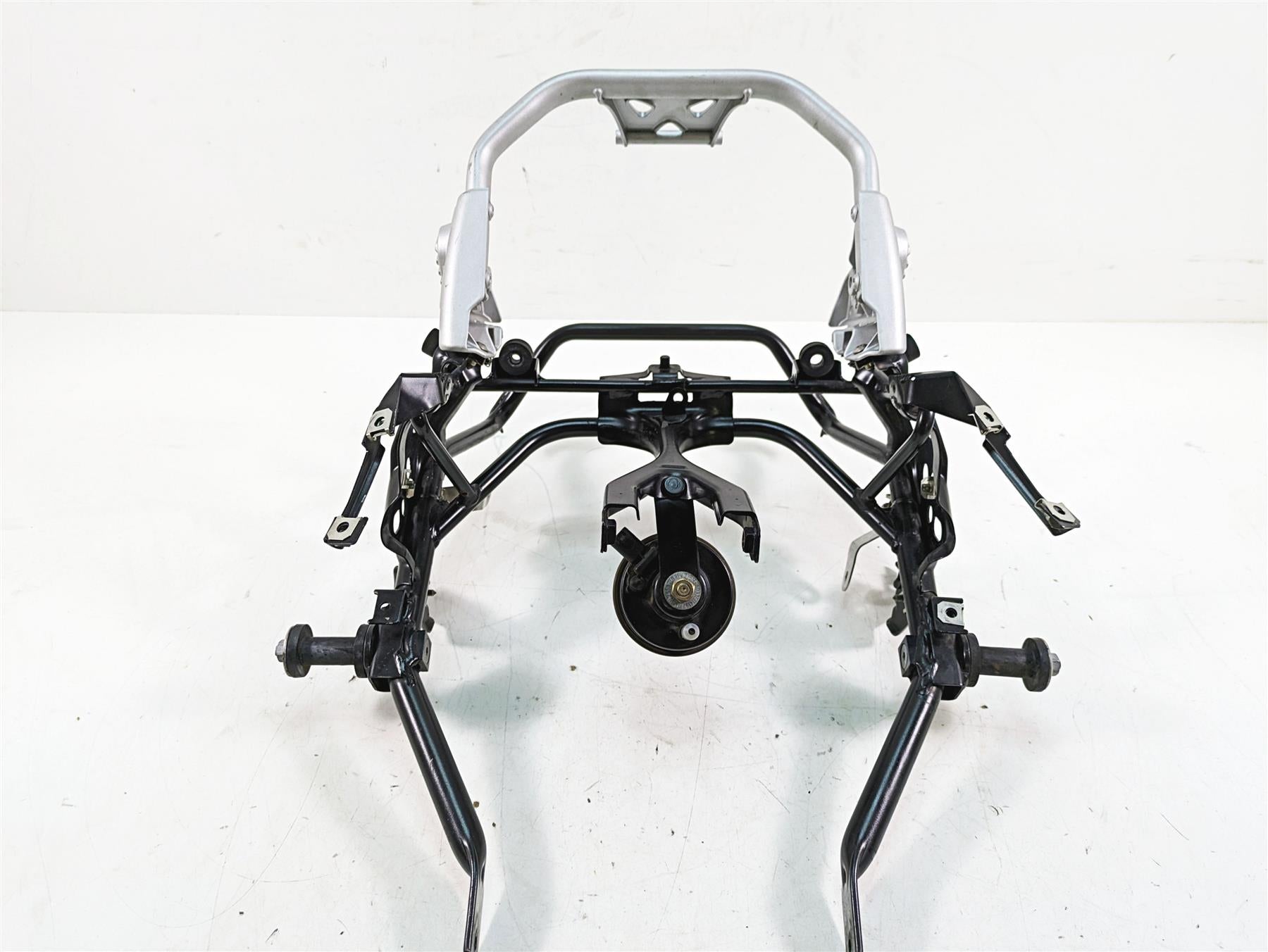 2007 BMW R1200GS K255 Adv Front Subframe Sub Frame - Read 46637701558 {{ shop.shopifyCountryName }} - Mototech271