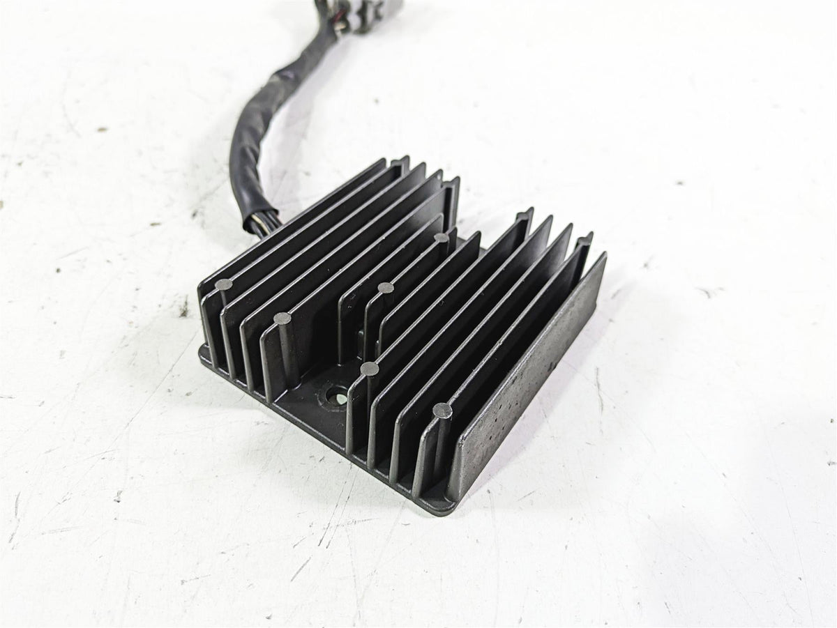 2018 Suzuki GSX1300 R Hayabusa Rectifier Voltage Regulator SH820AE 32800-10G40 {{ shop.shopifyCountryName }} - Mototech271