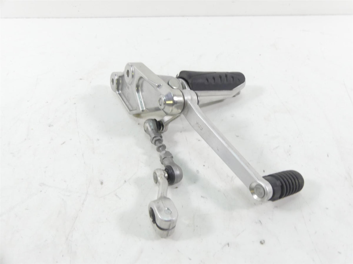 2013 Yamaha VMX17 V-Max 1700 Left Footpeg Foot Peg + Shifter Set 2S3-27442-00-00 {{ shop.shopifyCountryName }} - Mototech271