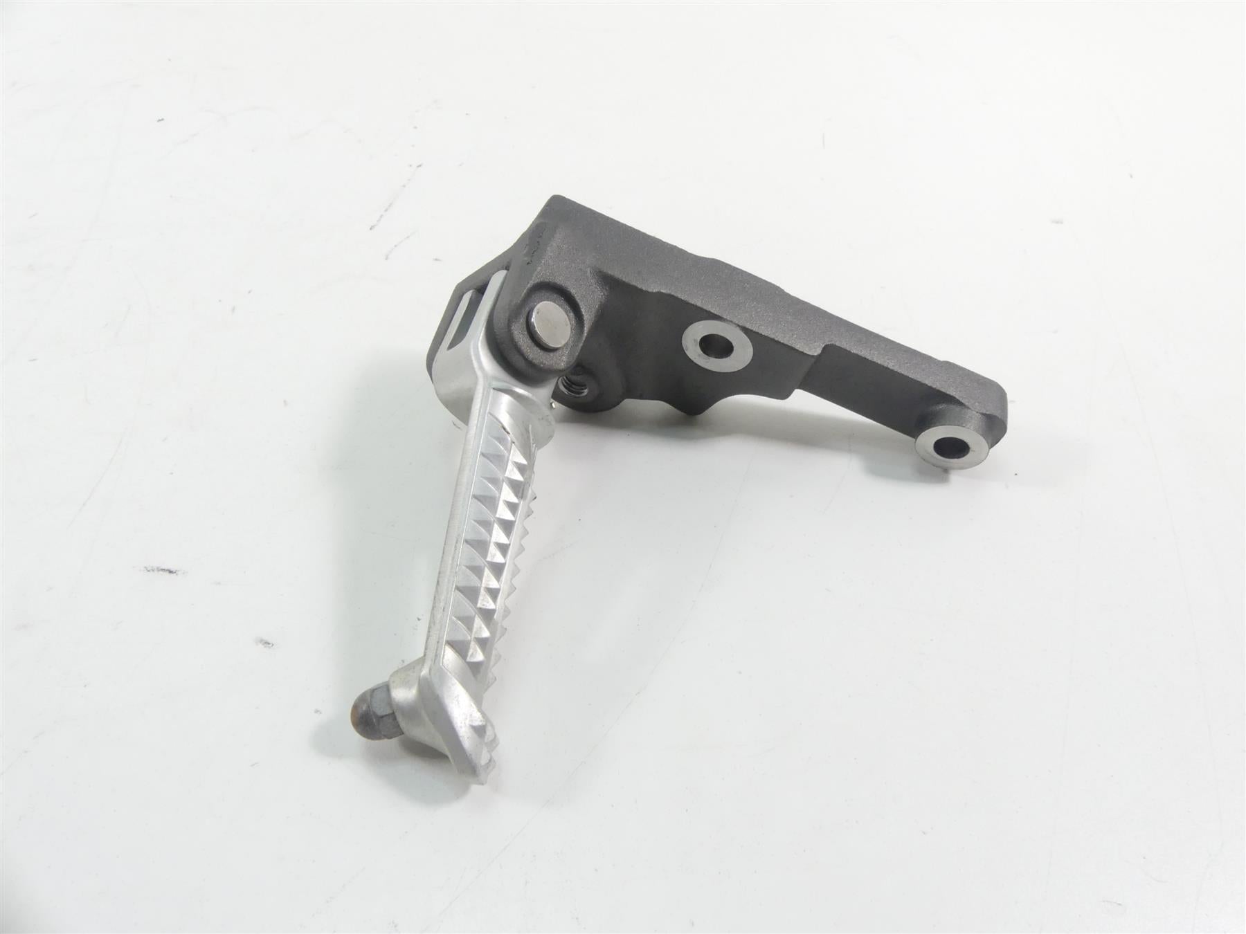 2020 Triumph Speed Triple RS 1050 Front Left Front Rider Footpeg T2081751 | Mototech271