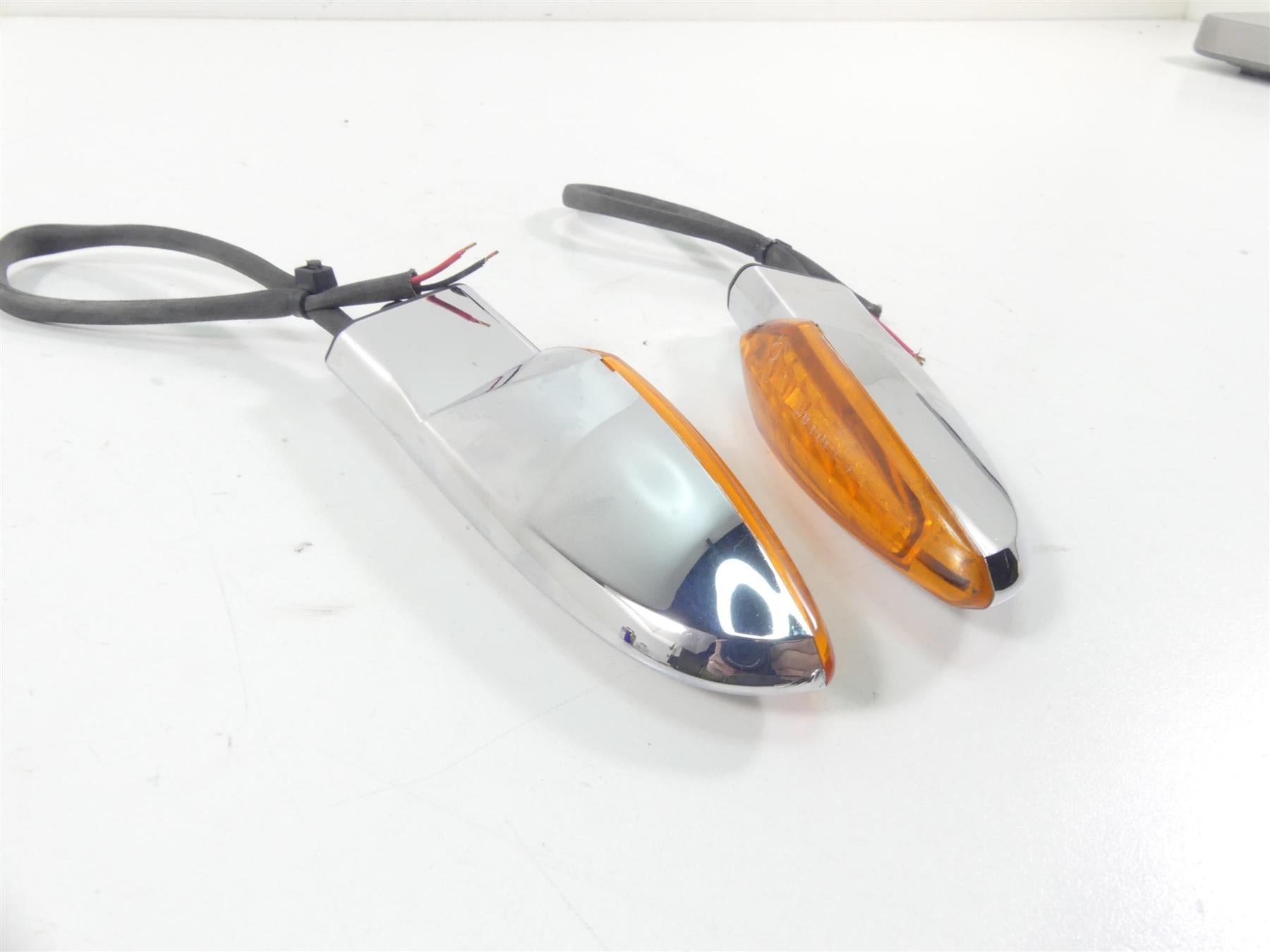 2015 Victory Cross Country Tour Front Blinker Turn Signal Indicator Set 2411114 {{ shop.shopifyCountryName }} - Mototech271