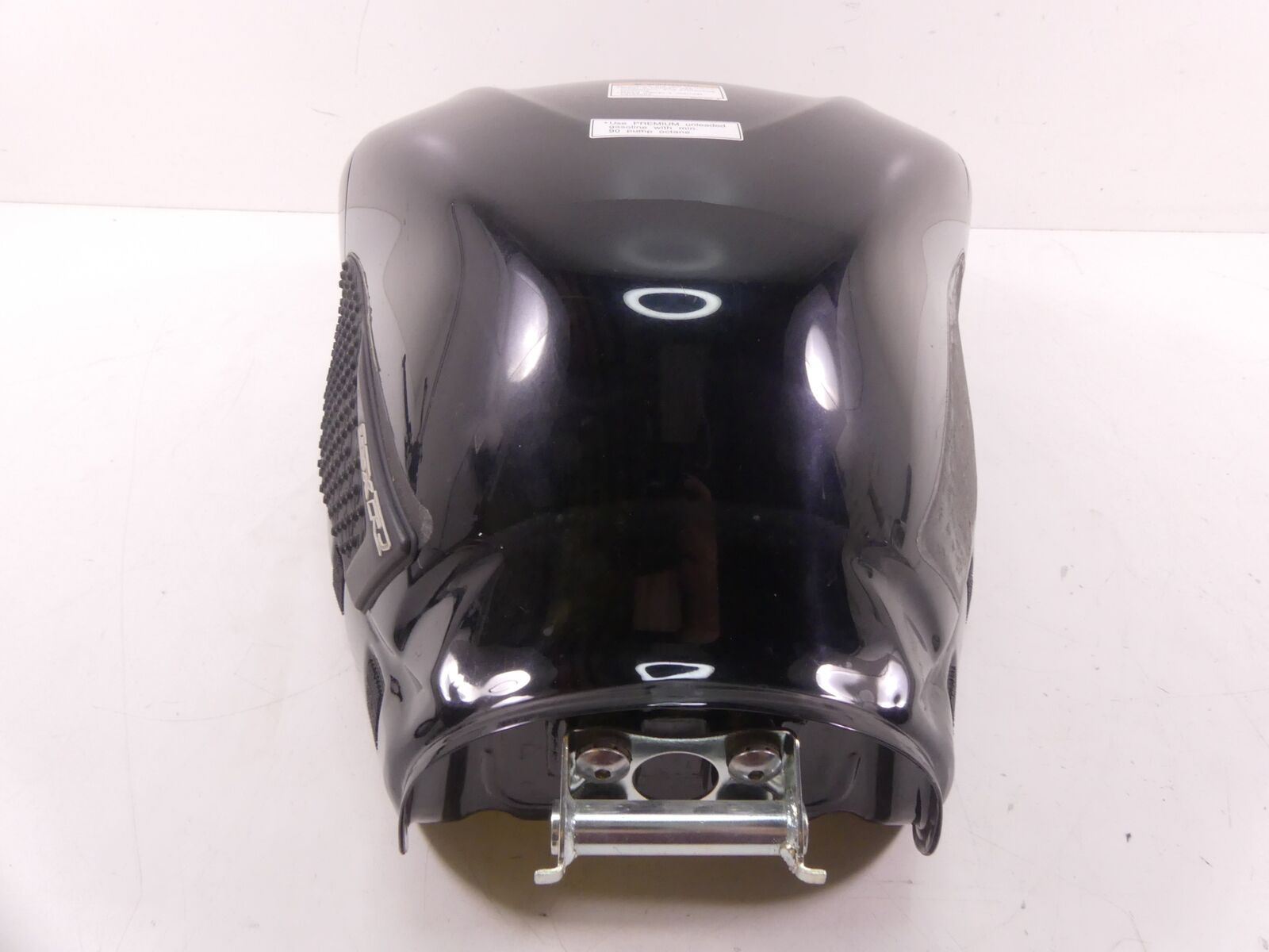 2018 Suzuki GSXR750 Fuel Gas Petrol Tank Reservoir & Covers 44100-14J32-YVB {{ shop.shopifyCountryName }} - Mototech271