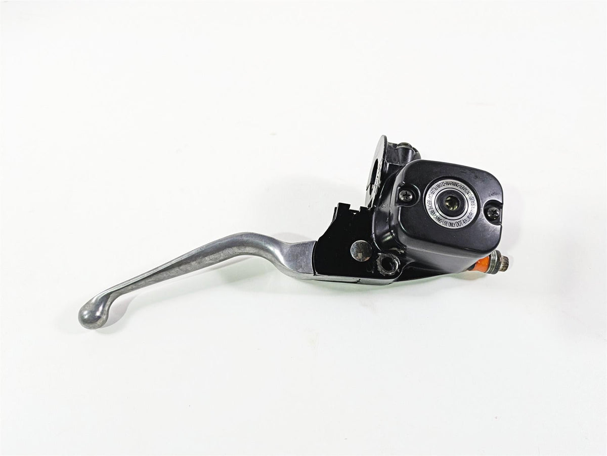 2005 Harley Touring FLHRI Road King Front Brake Master Cylinder 11/16" 41700738 {{ shop.shopifyCountryName }} - Mototech271