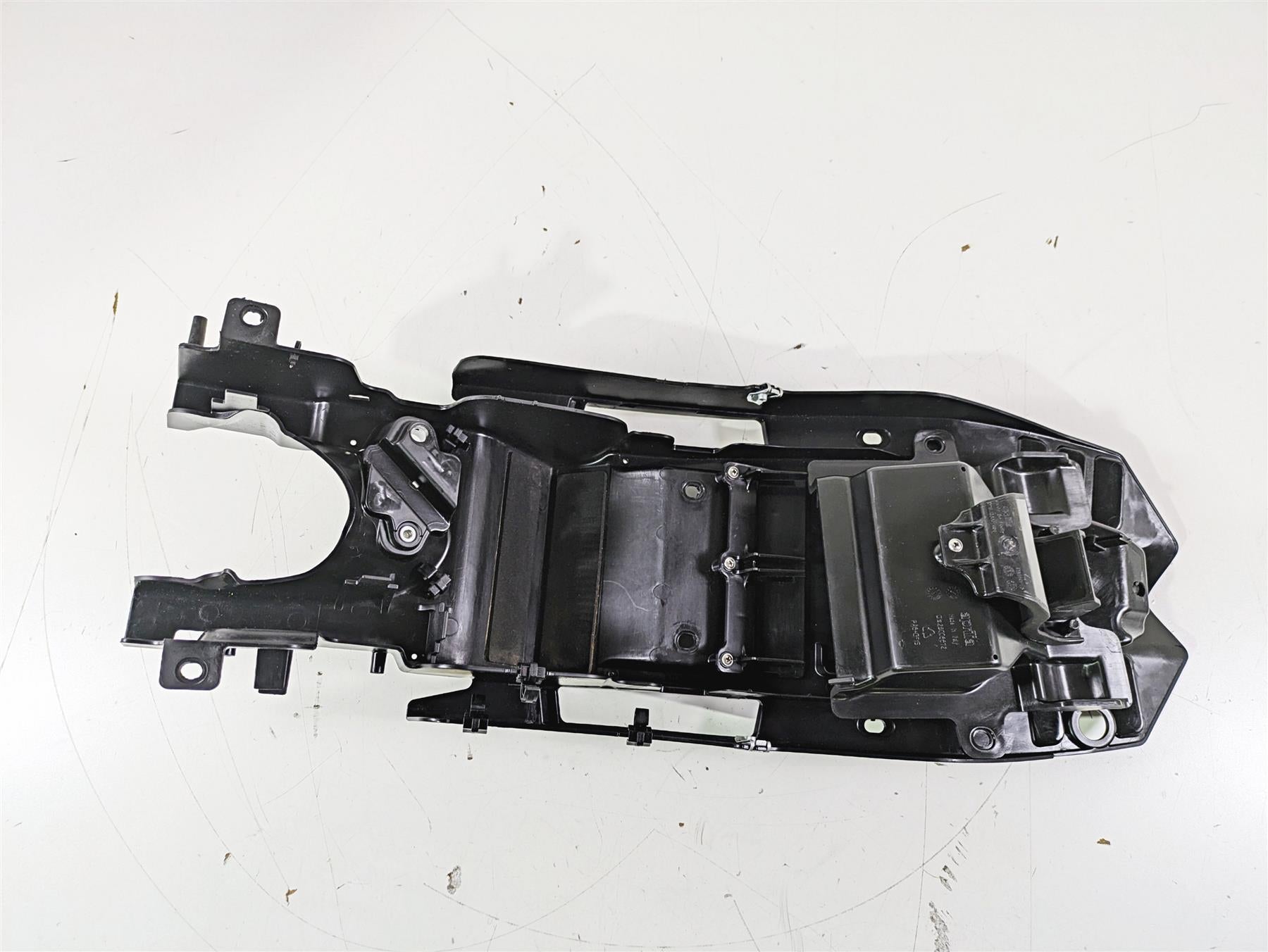 2021 Aprilia RS660 Rear Inner Fender Battery Holder Fairing 2B007272 {{ shop.shopifyCountryName }} - Mototech271